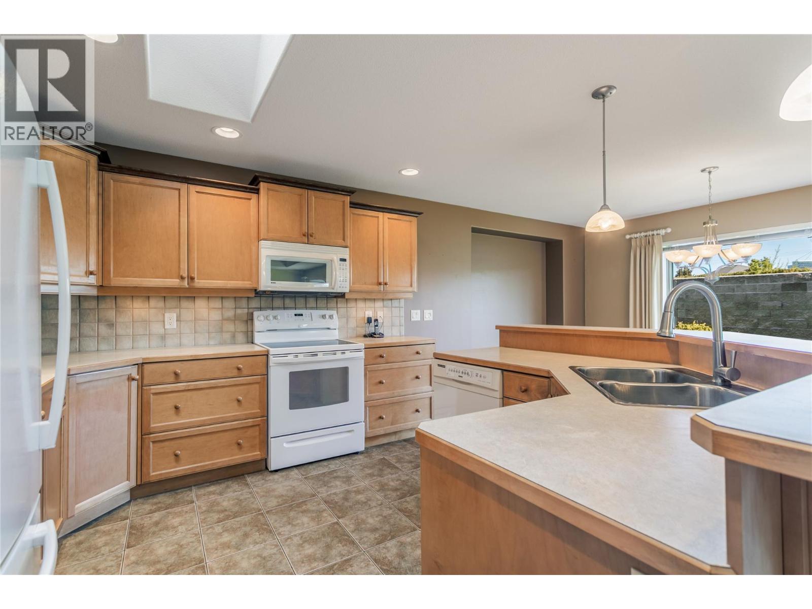 2365 Stillingfleet Road Unit# 49, Kelowna, British Columbia  V1W 4X5 - Photo 25 - 10383661