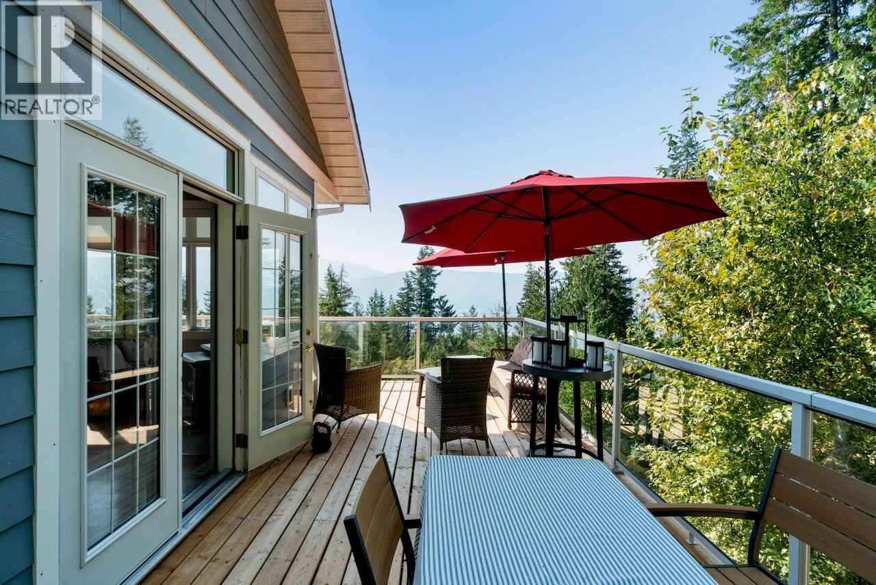 7660 Lichen Road, Anglemont, British Columbia  V0E 1M8 - Photo 28 - 10384254