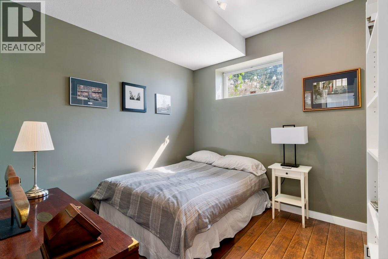 7660 Lichen Road, Anglemont, British Columbia  V0E 1M8 - Photo 45 - 10384254