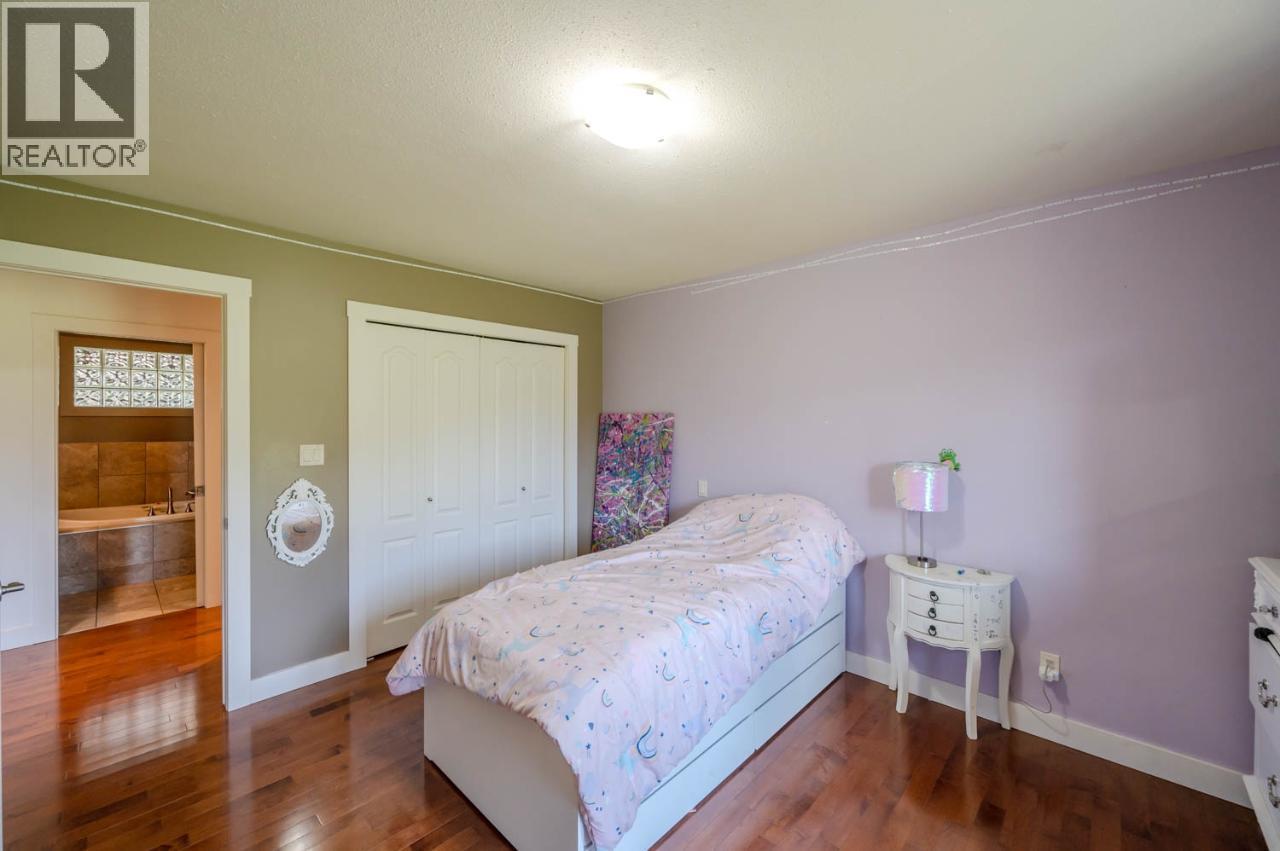 300 Jones Way Road, Oliver, British Columbia  V0H 1T5 - Photo 22 - 10384714