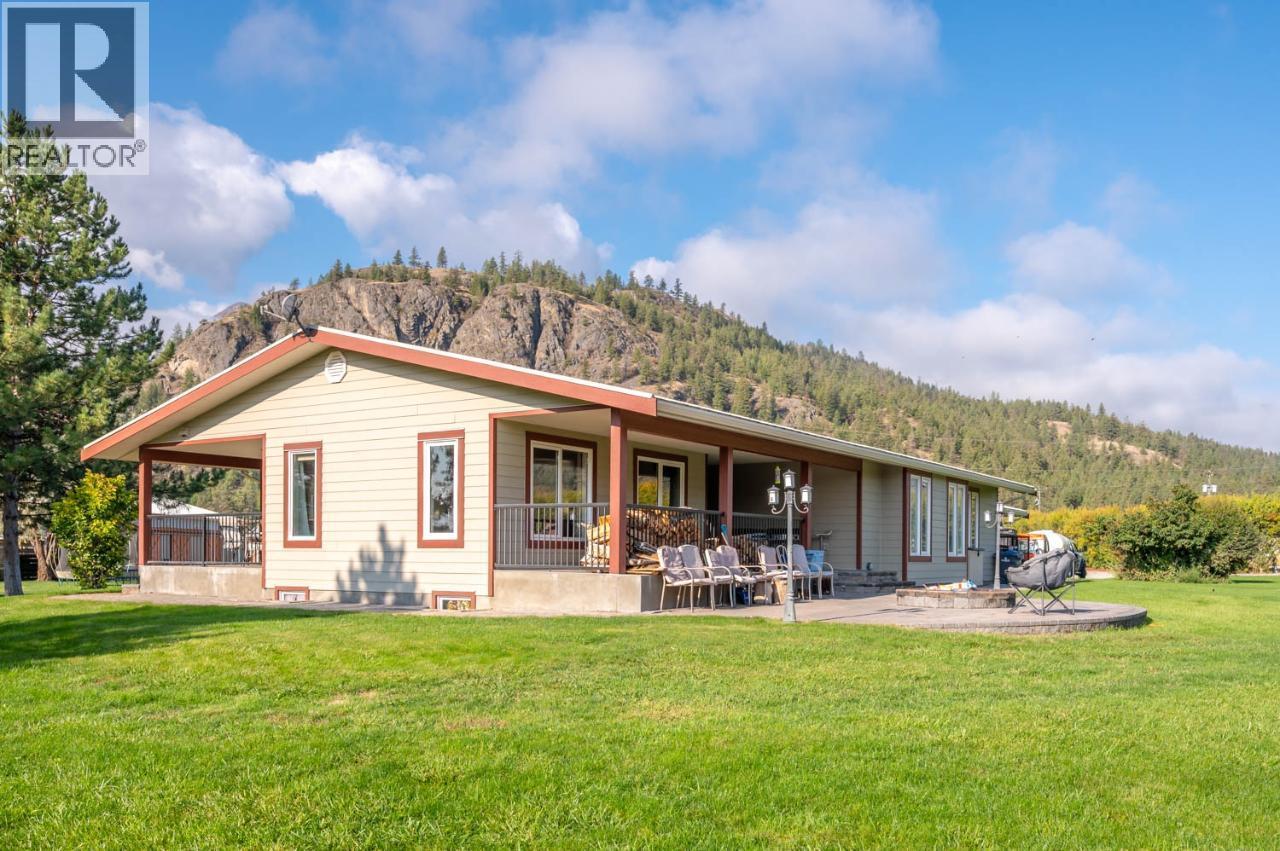 300 Jones Way Road, Oliver, British Columbia  V0H 1T5 - Photo 3 - 10384714