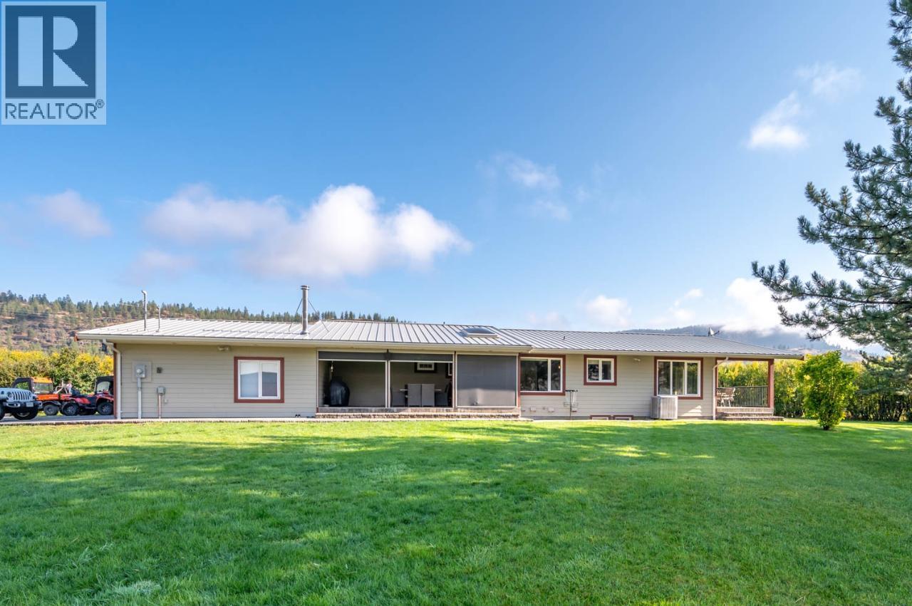 300 Jones Way Road, Oliver, British Columbia  V0H 1T5 - Photo 41 - 10384714