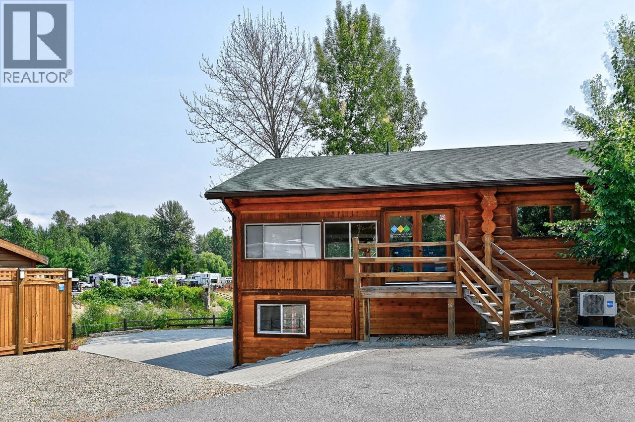 55 Cottonwood Drive N, Lee Creek, British Columbia  V0E 1M4 - Photo 34 - 10384755