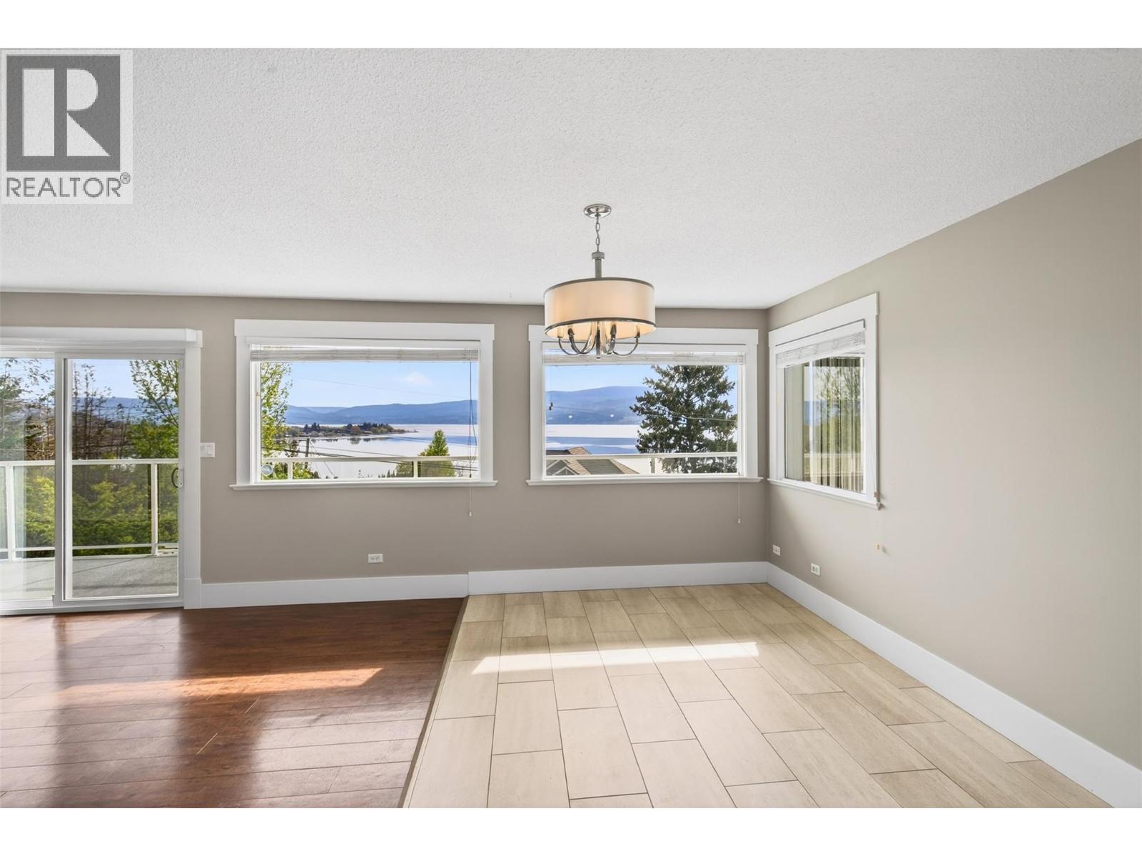3940 Angus Drive, West Kelowna, British Columbia  V4T 2K1 - Photo 8 - 10384178