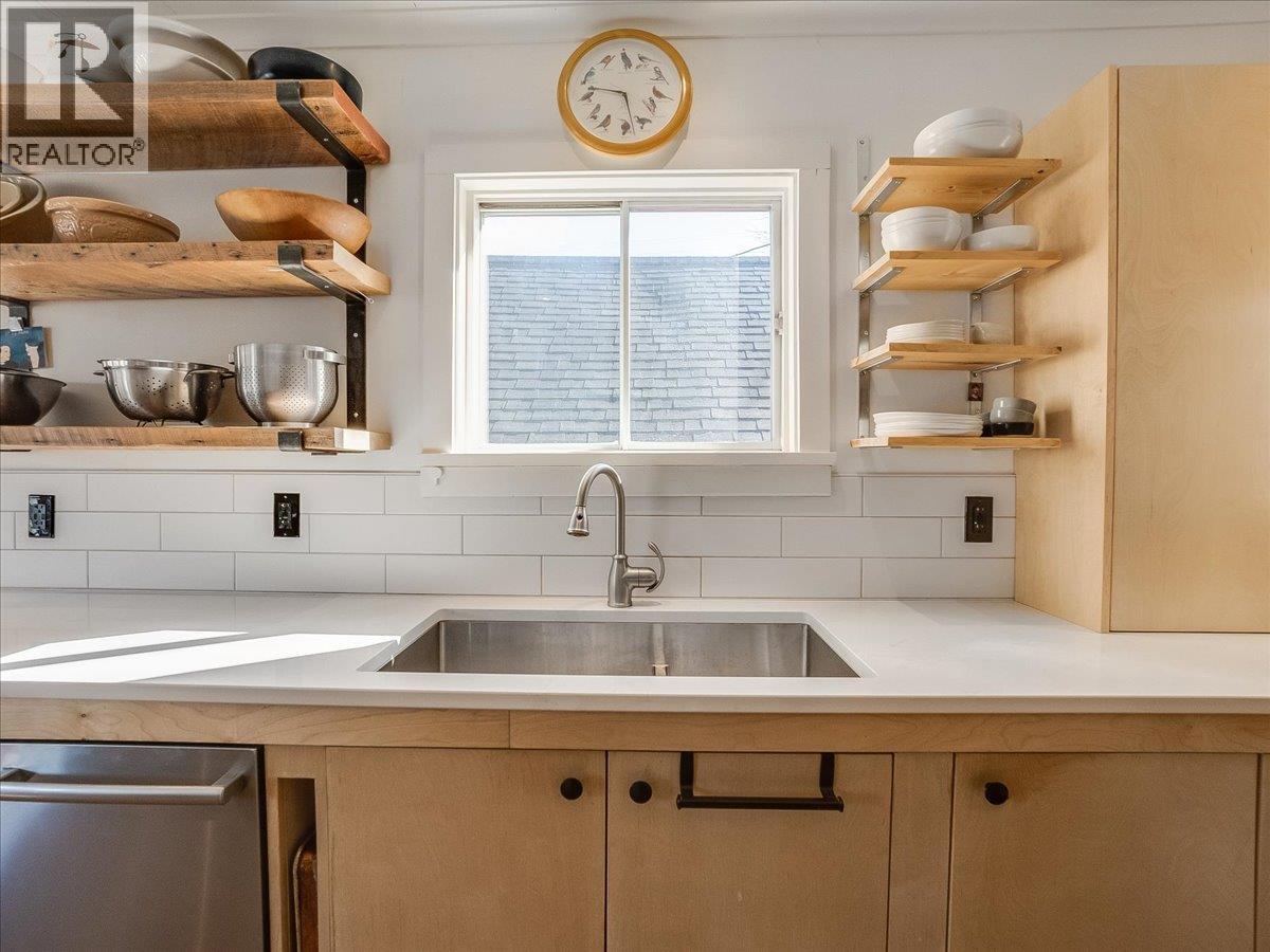 519 Carbonate Street, Nelson, British Columbia  V1L 4P4 - Photo 10 - 10381419