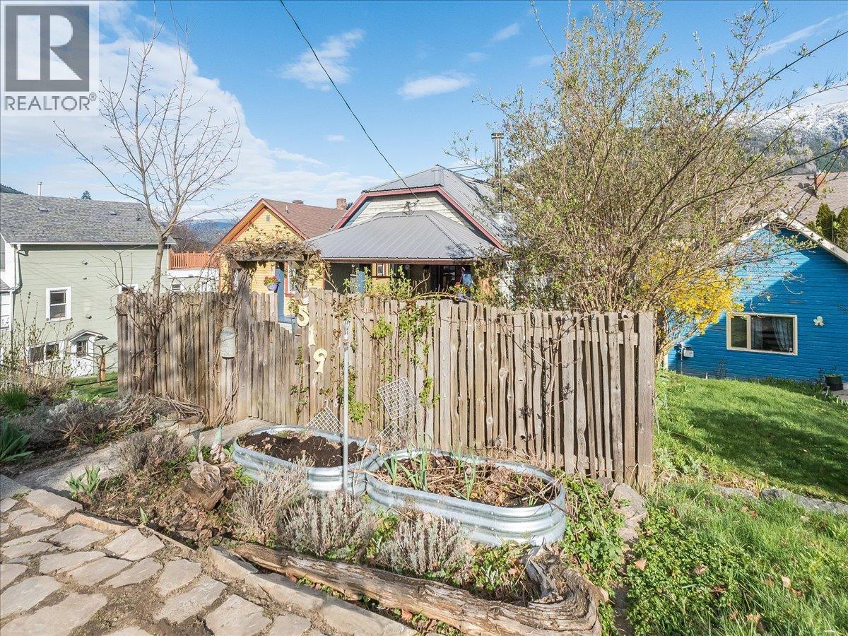 519 Carbonate Street, Nelson, British Columbia  V1L 4P4 - Photo 70 - 10381419