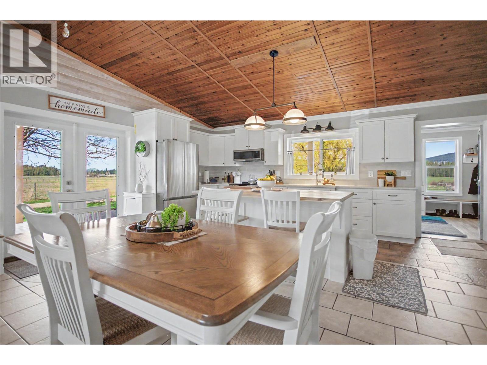 3071 Creighton Valley Road, Cherryville, British Columbia  V0E 2G3 - Photo 16 - 10384693
