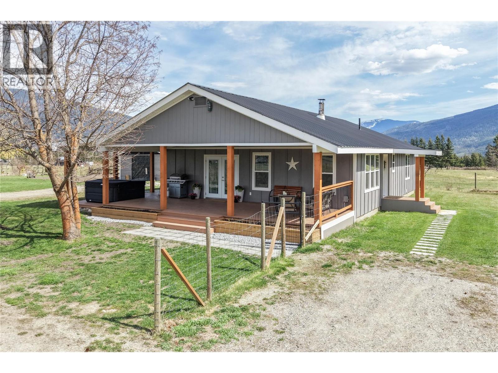 3071 Creighton Valley Road, Cherryville, British Columbia  V0E 2G3 - Photo 8 - 10384693