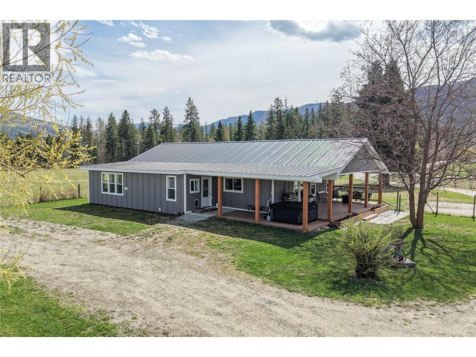 3071 Creighton Valley Road, Cherryville, British Columbia  V0E 2G3 - Photo 9 - 10384693