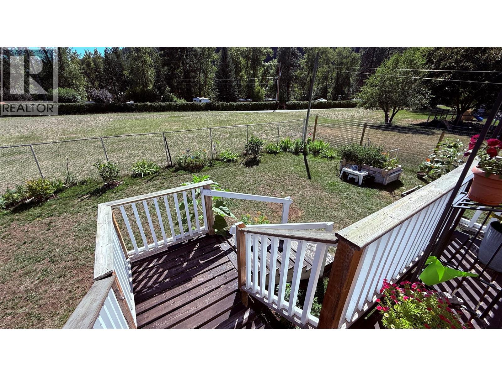 654 Sixth Avenue, Midway, British Columbia  V0H 1M0 - Photo 13 - 10384775