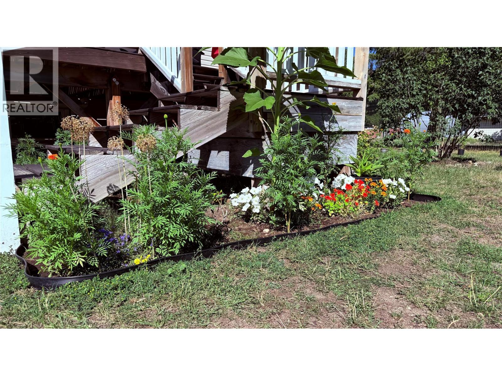 654 Sixth Avenue, Midway, British Columbia  V0H 1M0 - Photo 16 - 10384775