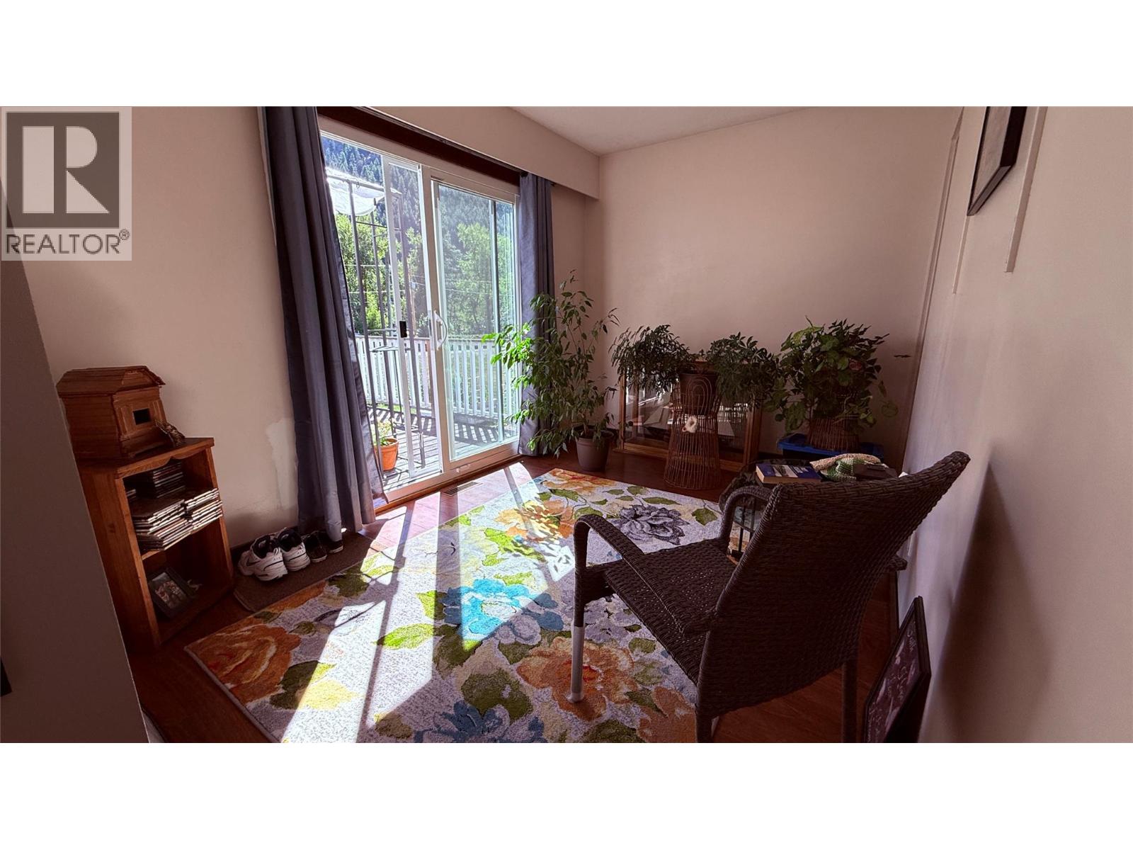 654 Sixth Avenue, Midway, British Columbia  V0H 1M0 - Photo 33 - 10384775