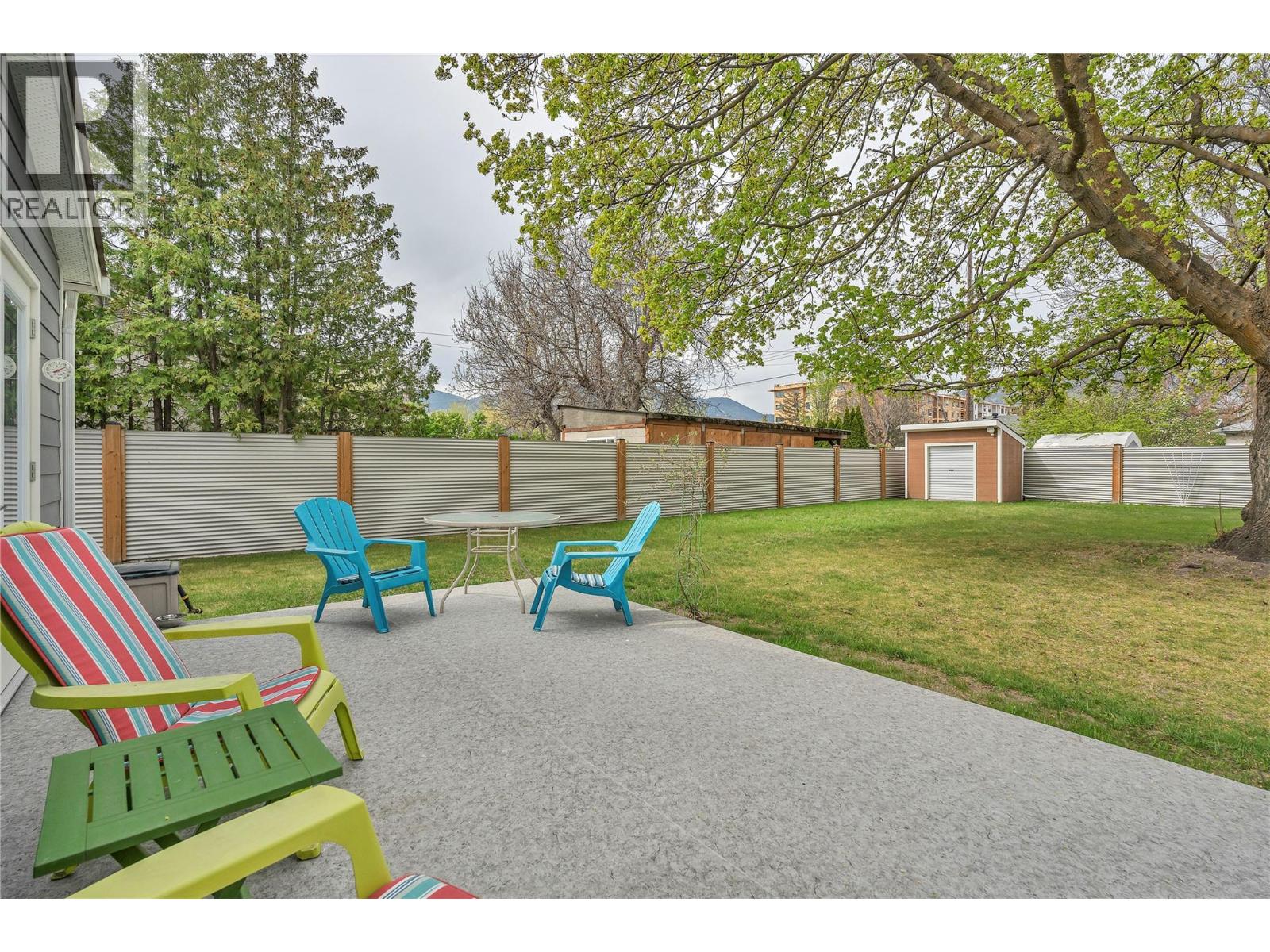 985 Moosejaw Street, Penticton, British Columbia  V2A 5T5 - Photo 3 - 10384774