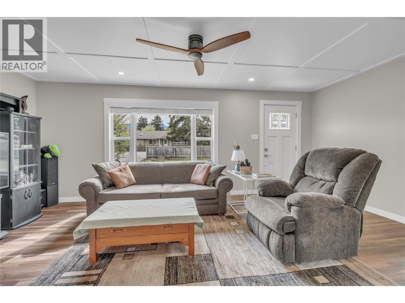 985 Moosejaw Street, Penticton, British Columbia  V2A 5T5 - Photo 7 - 10384774
