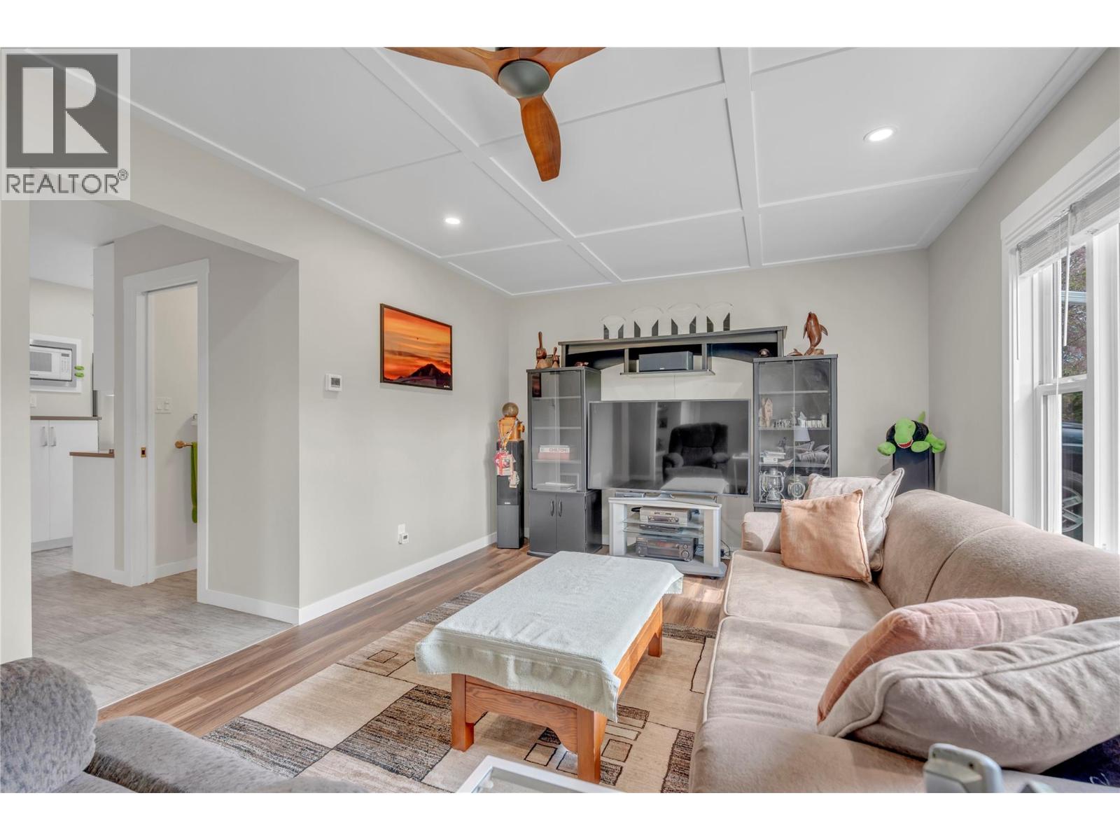 985 Moosejaw Street, Penticton, British Columbia  V2A 5T5 - Photo 8 - 10384774