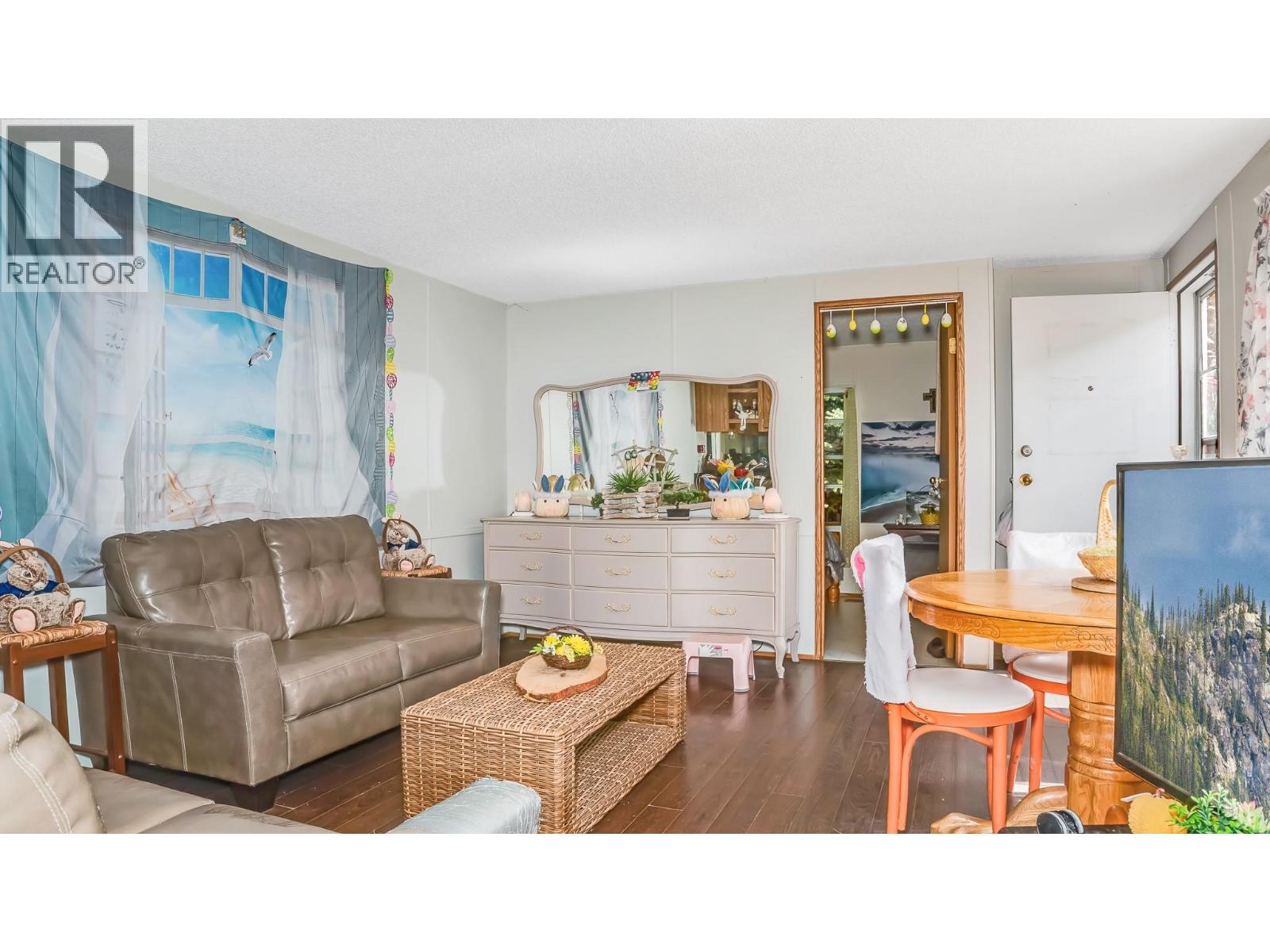 5702 Bertha Avenue, Kitchener, British Columbia  V0B 1W1 - Photo 6 - 10384728