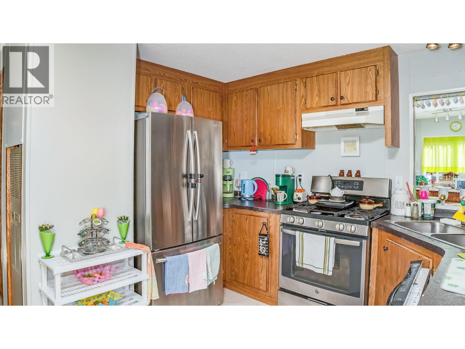 5702 Bertha Avenue, Kitchener, British Columbia  V0B 1W1 - Photo 8 - 10384728
