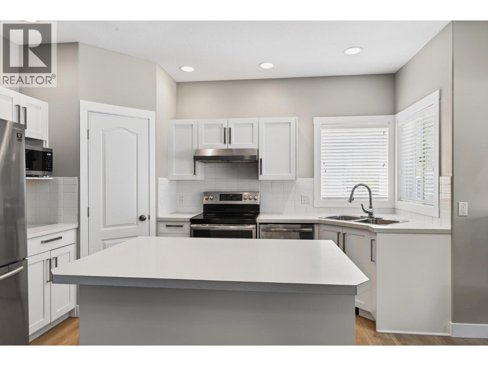 1322 Rose Abby Drive, West Kelowna, British Columbia  V1Z 3Y8 - Photo 3 - 10384389