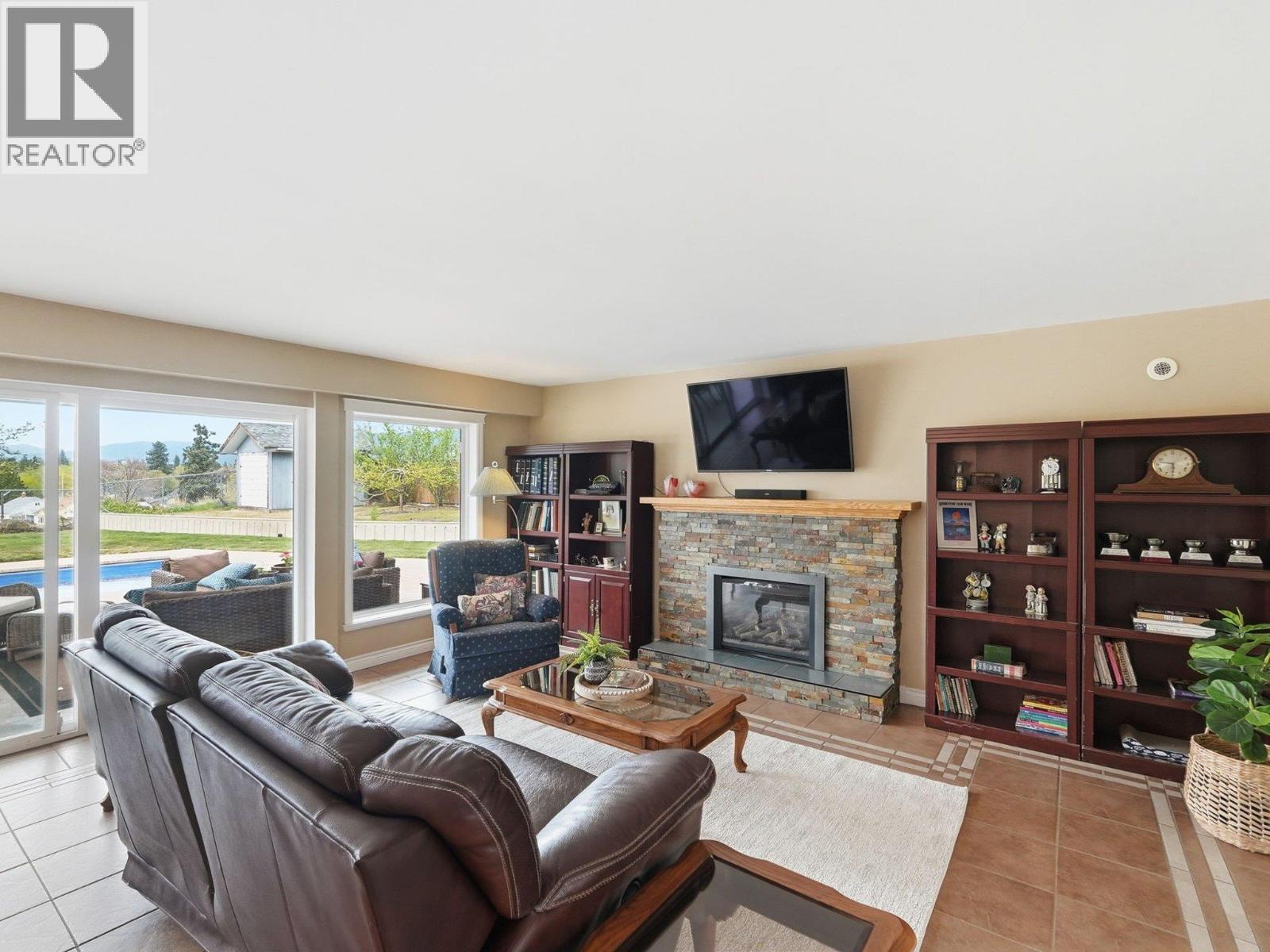 855 Ross Avenue, Penticton, British Columbia  V2A 3A5 - Photo 25 - 10382199