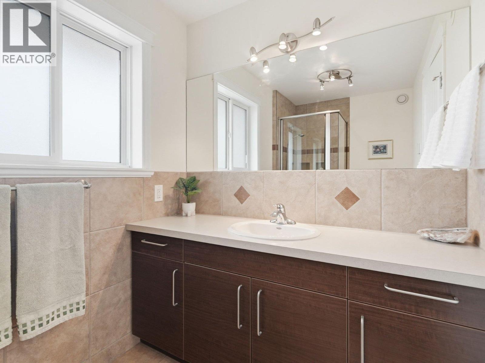 855 Ross Avenue, Penticton, British Columbia  V2A 3A5 - Photo 30 - 10382199
