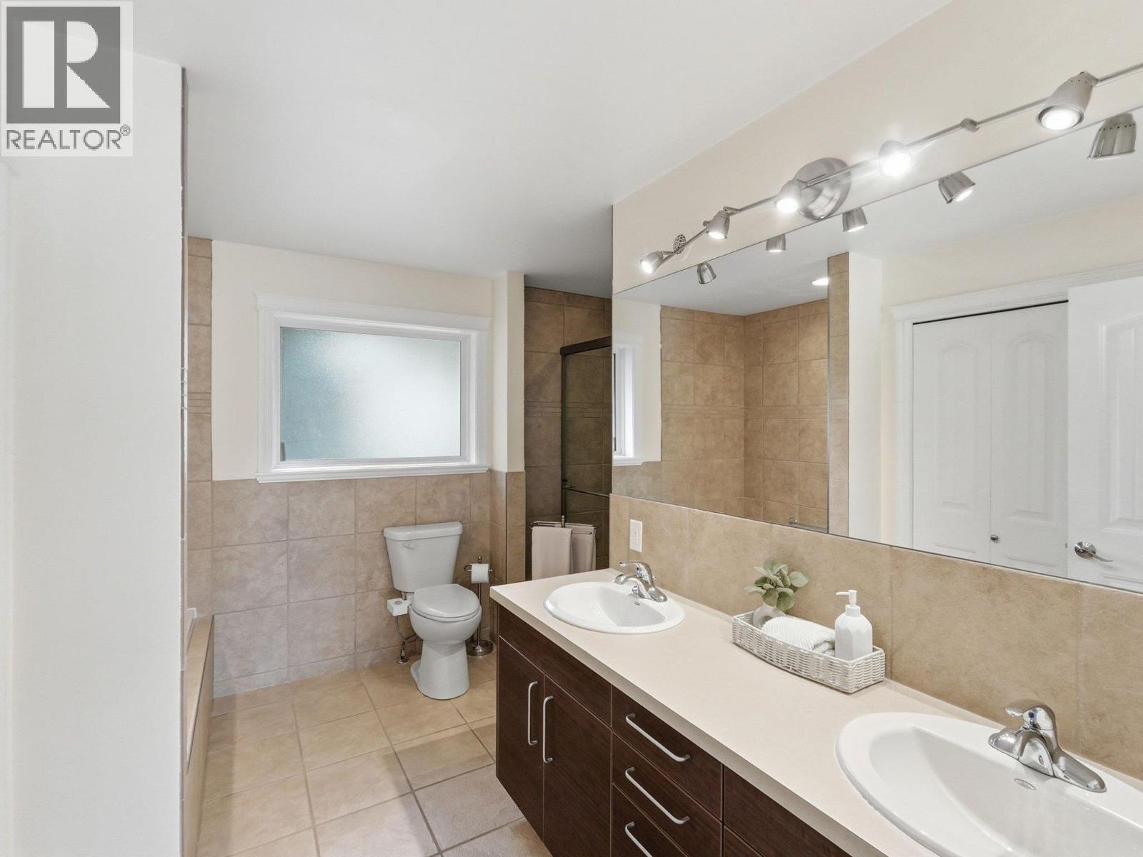 855 Ross Avenue, Penticton, British Columbia  V2A 3A5 - Photo 33 - 10382199