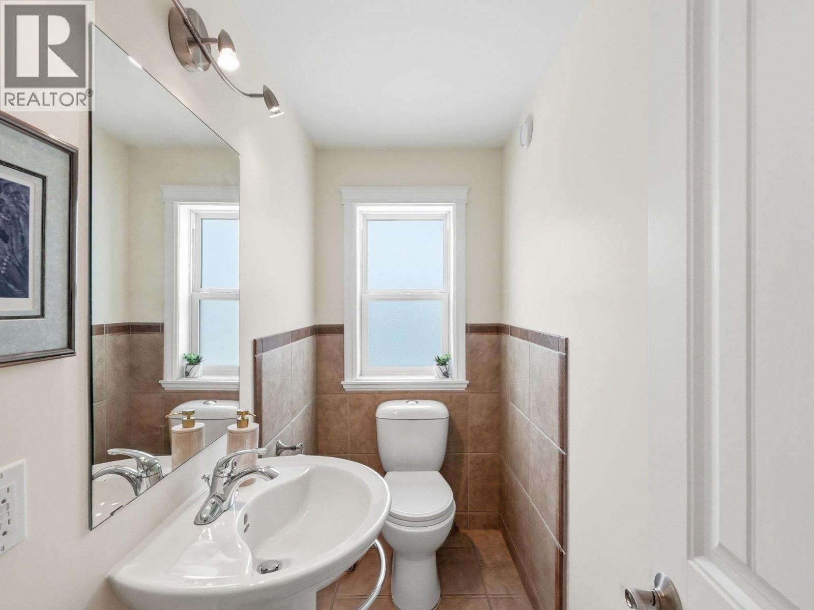 855 Ross Avenue, Penticton, British Columbia  V2A 3A5 - Photo 45 - 10382199