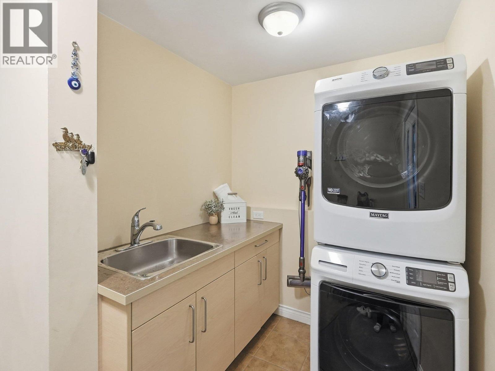 855 Ross Avenue, Penticton, British Columbia  V2A 3A5 - Photo 46 - 10382199