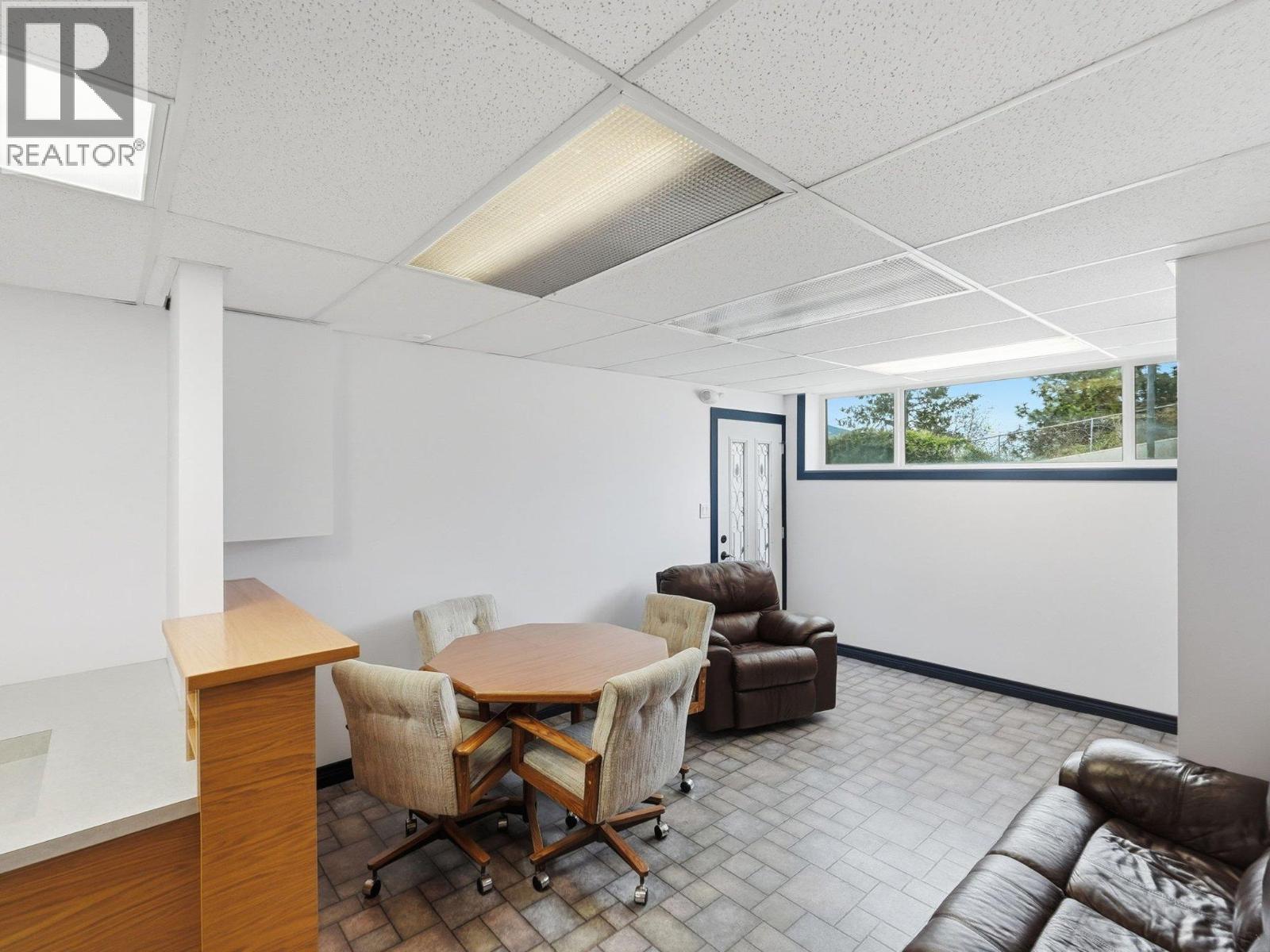 855 Ross Avenue, Penticton, British Columbia  V2A 3A5 - Photo 49 - 10382199
