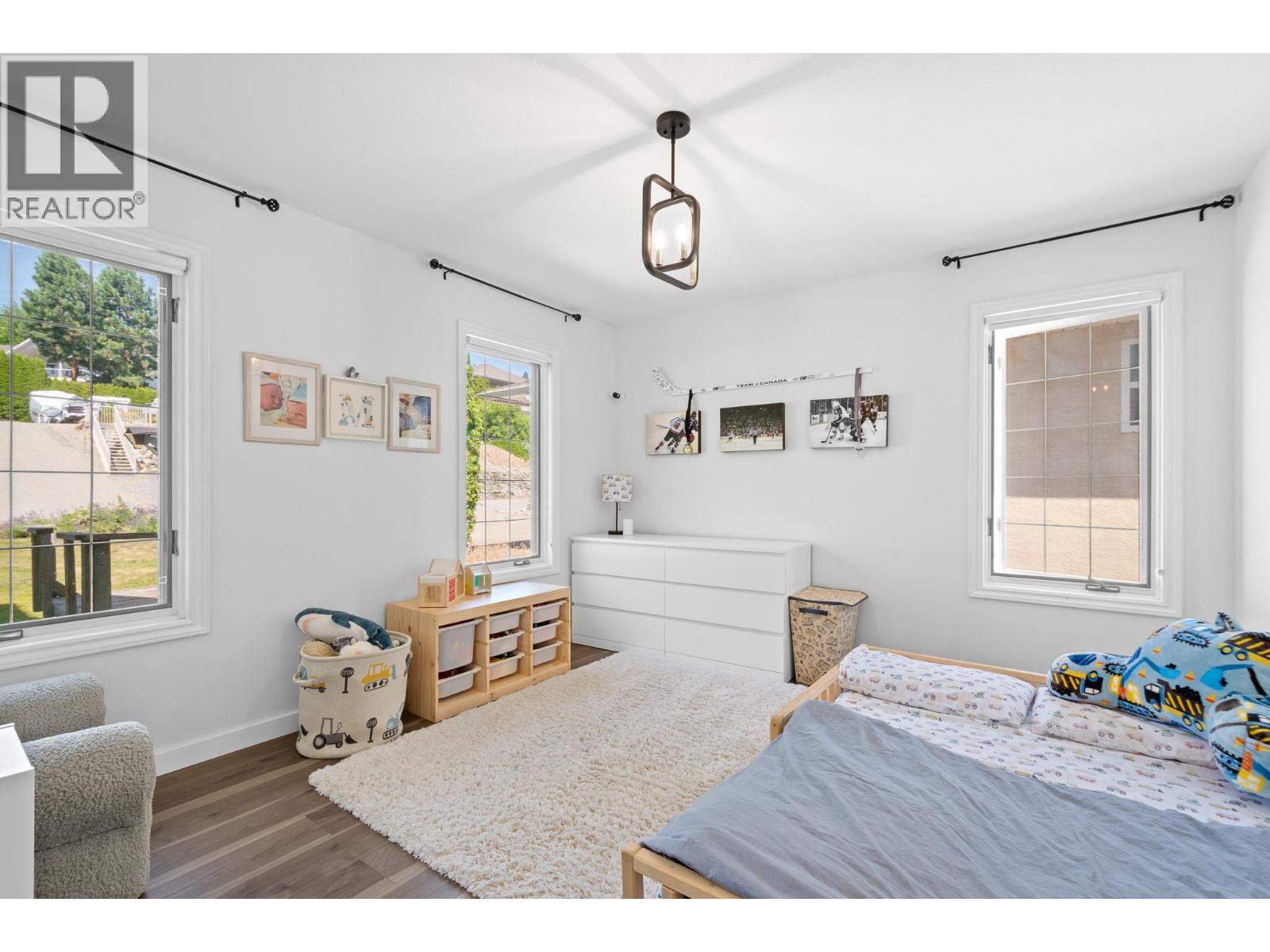 2455 Westwood Drive, Penticton, British Columbia  V2A 8Y8 - Photo 11 - 10384677