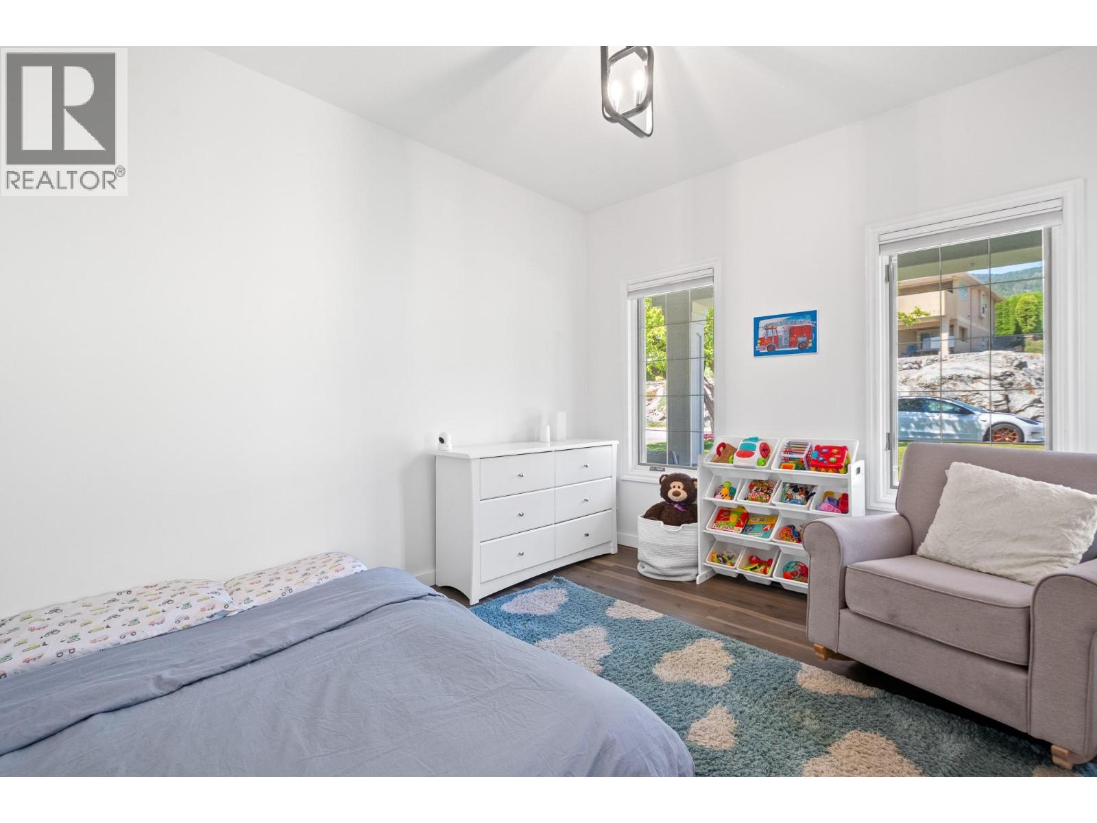 2455 Westwood Drive, Penticton, British Columbia  V2A 8Y8 - Photo 13 - 10384677