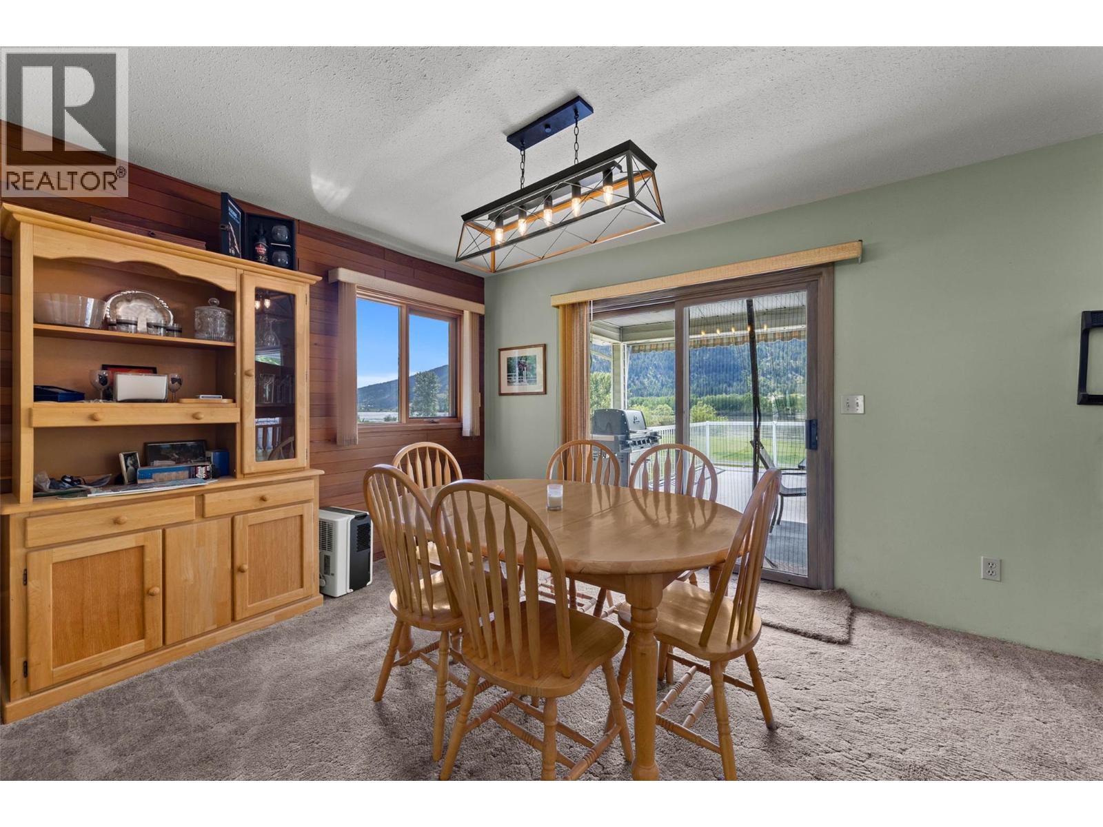 8717 Veteran Road, Kamloops, British Columbia  V0E 1Z2 - Photo 14 - 10384595