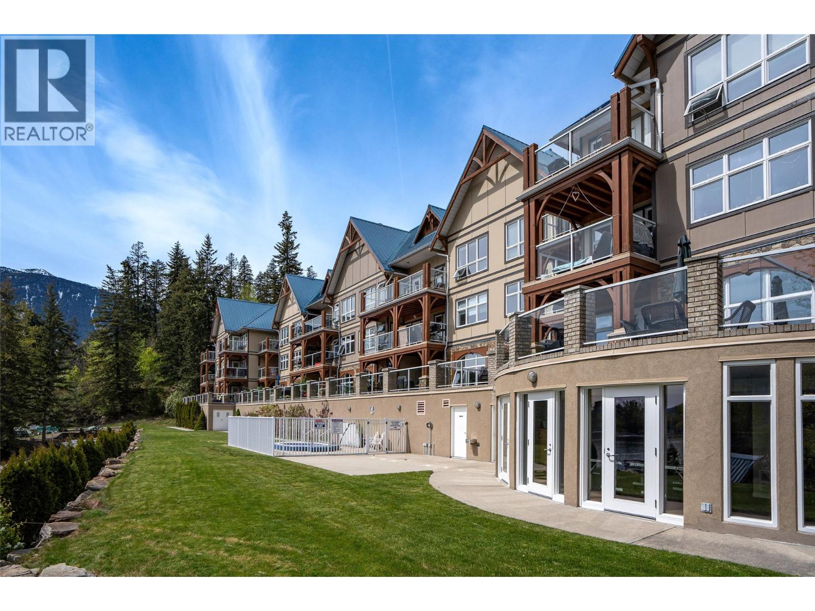 550 Rainbow Drive Unit# 302, Kaslo, British Columbia  V0G 1M0 - Photo 4 - 10384437