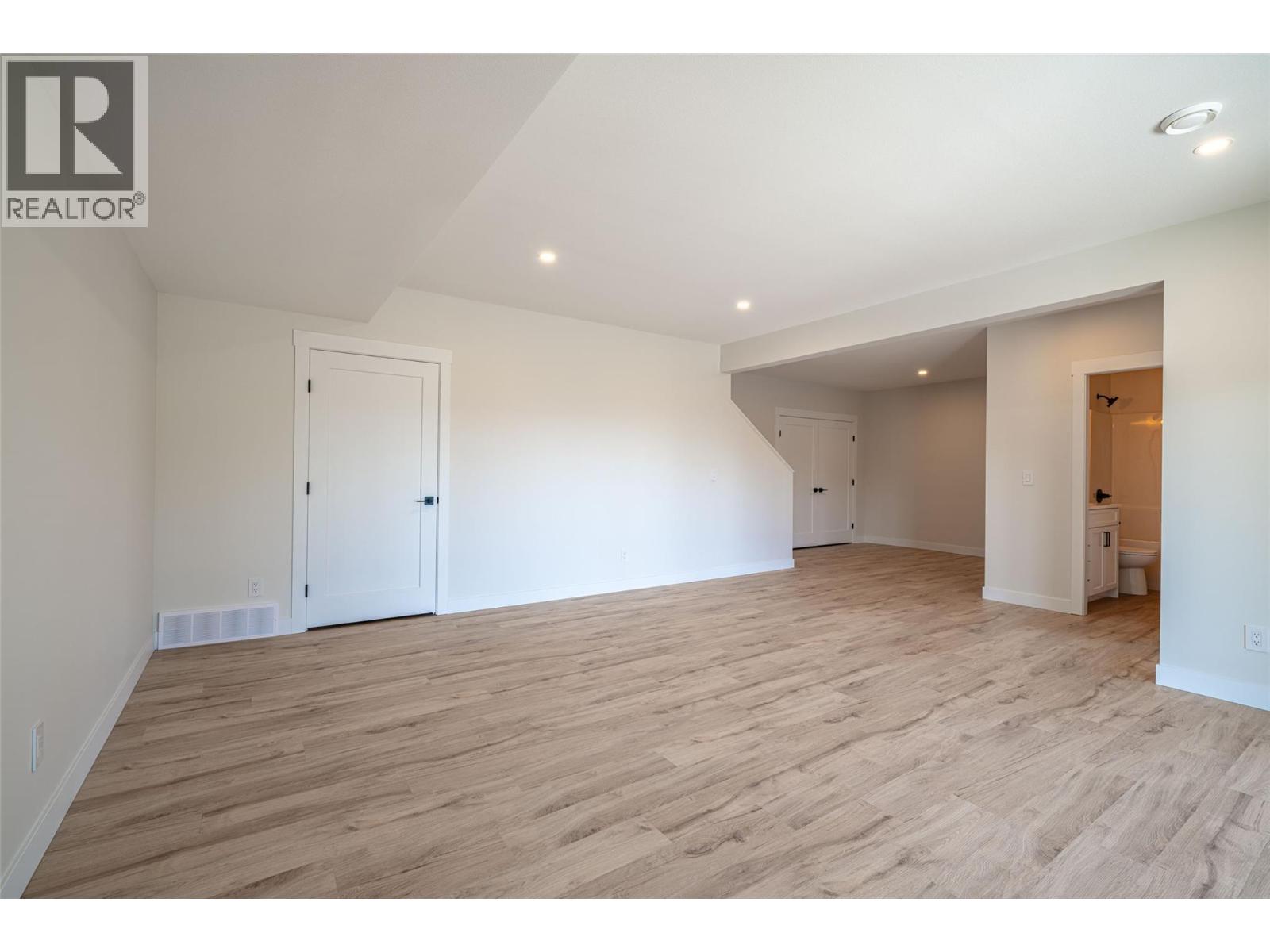 7863 Boulter Road, Vernon, British Columbia  V1B 3N2 - Photo 38 - 10384234