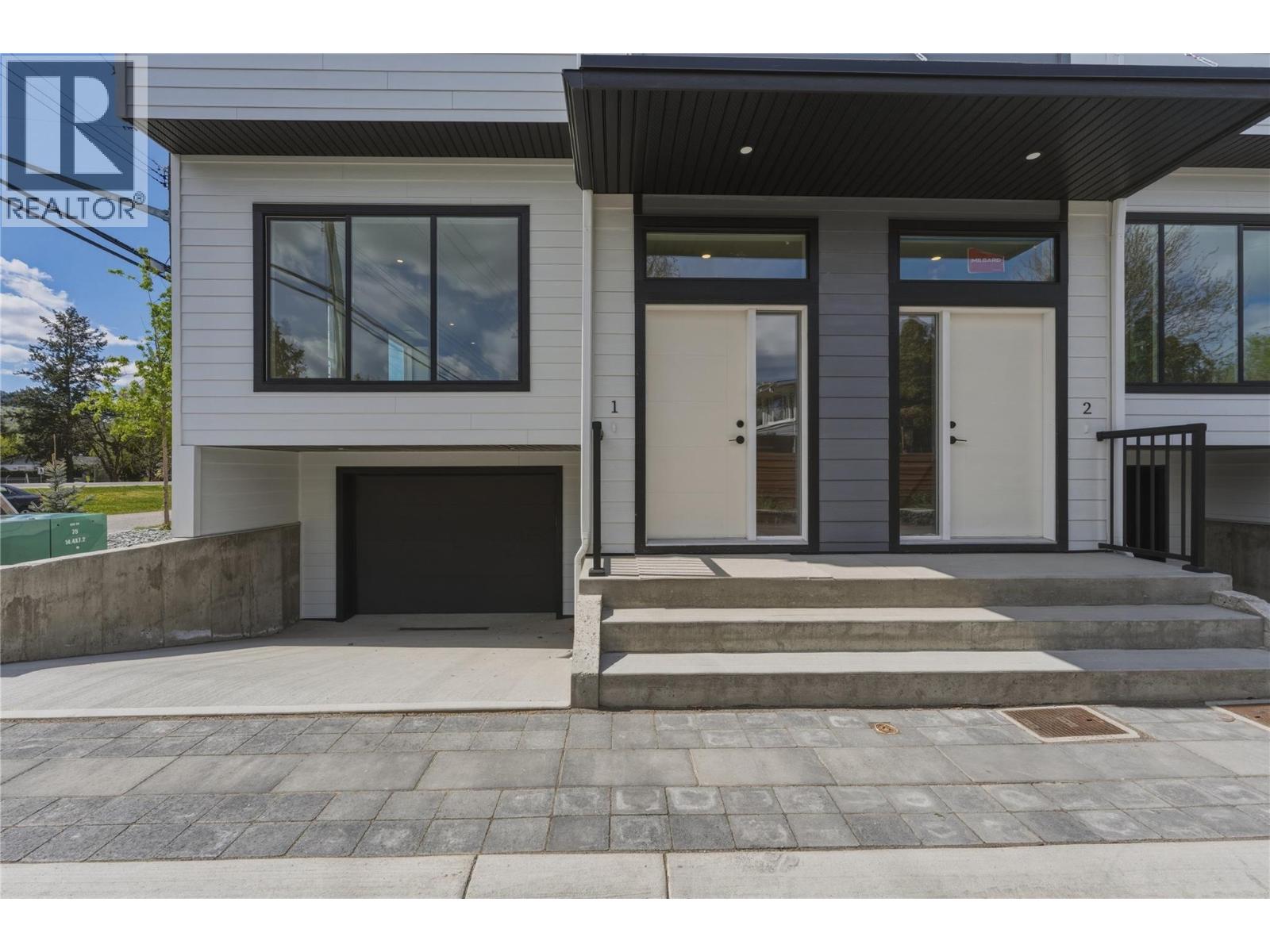 5661 Okanagan Landing Road Unit# 1, Vernon, British Columbia  V1T 7A6 - Photo 2 - 10384565
