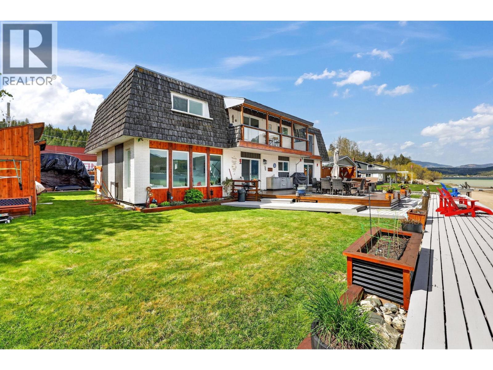 4581 75 Avenue Ne, Salmon Arm, British Columbia  V0E 1K0 - Photo 68 - 10384757