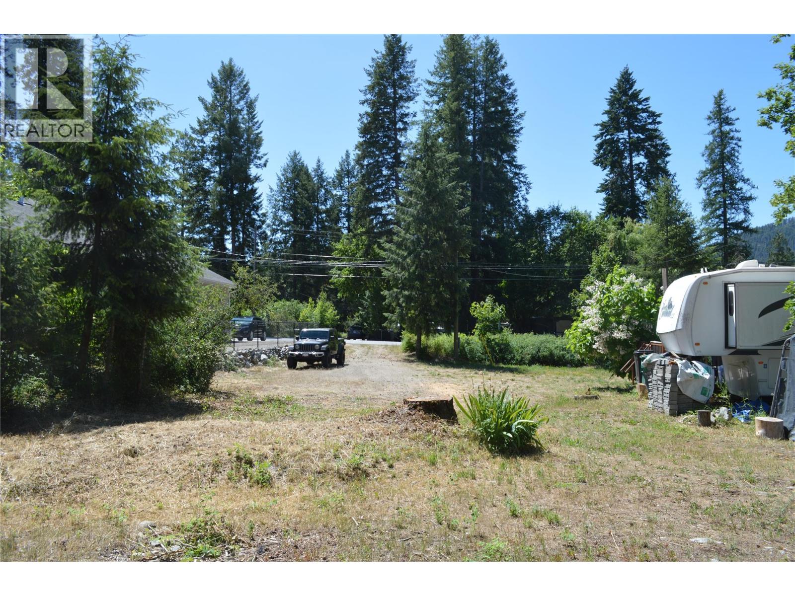 60 Kingsley Road, Christina Lake, British Columbia  V0H 1E2 - Photo 1 - 10384527