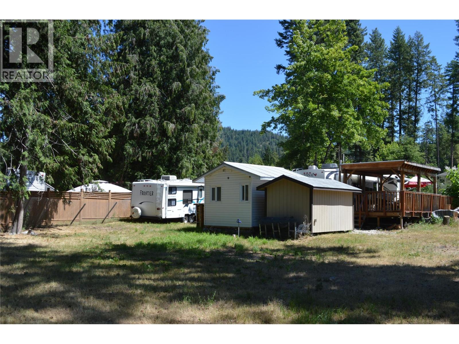 60 Kingsley Road, Christina Lake, British Columbia  V0H 1E2 - Photo 27 - 10384527