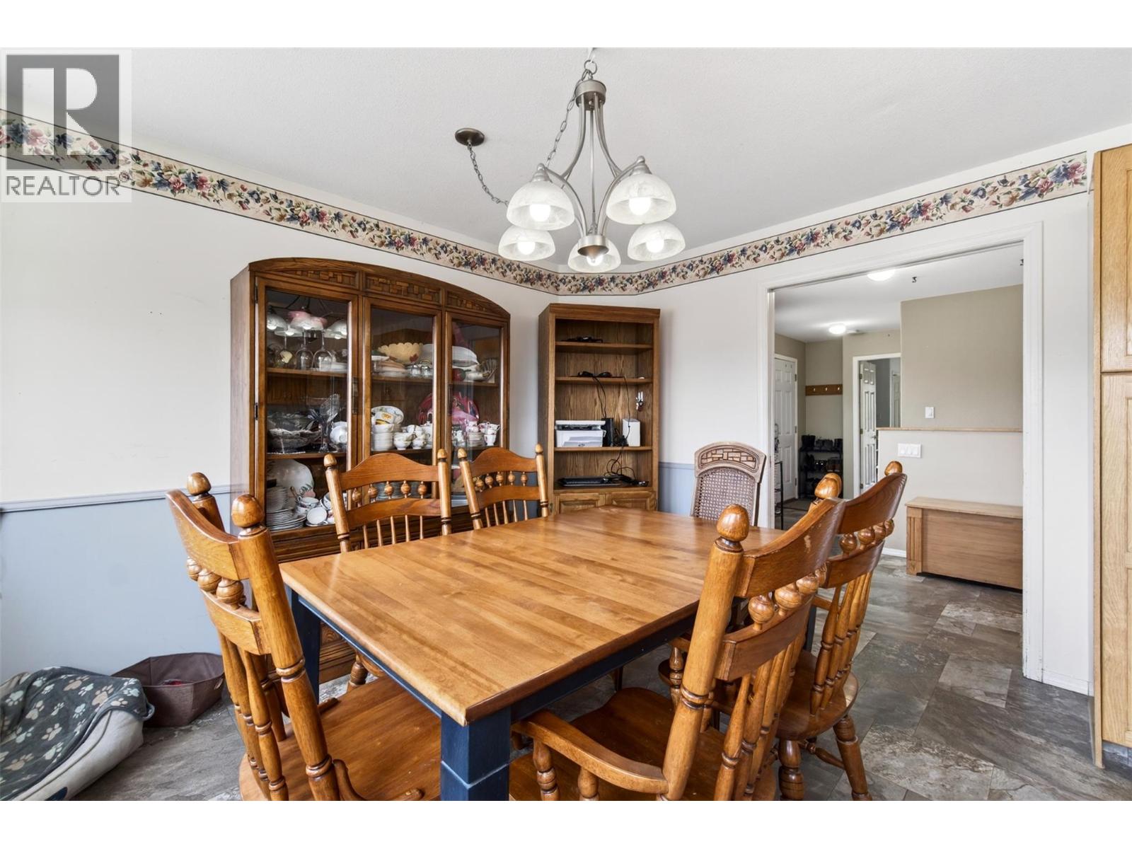 2190 1st Avenue Se, Salmon Arm, British Columbia  V1E 1K1 - Photo 20 - 10383638