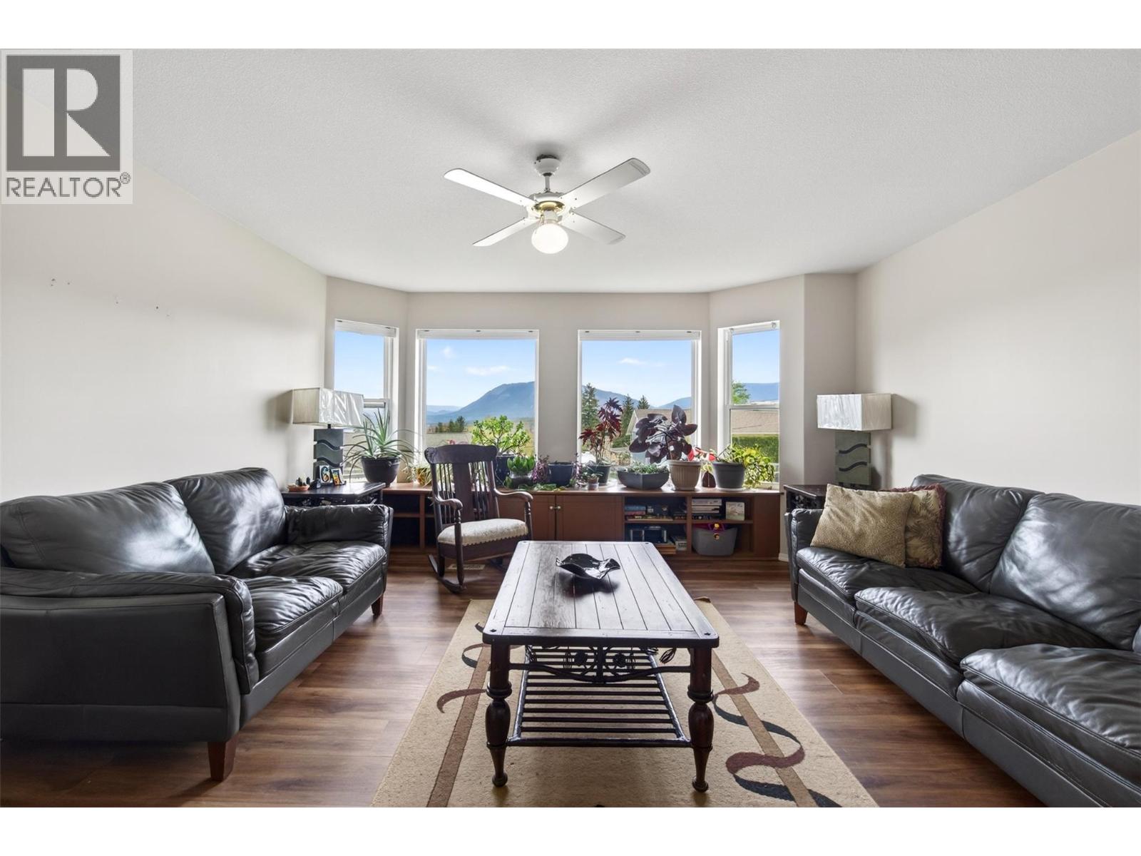 2190 1st Avenue Se, Salmon Arm, British Columbia  V1E 1K1 - Photo 22 - 10383638