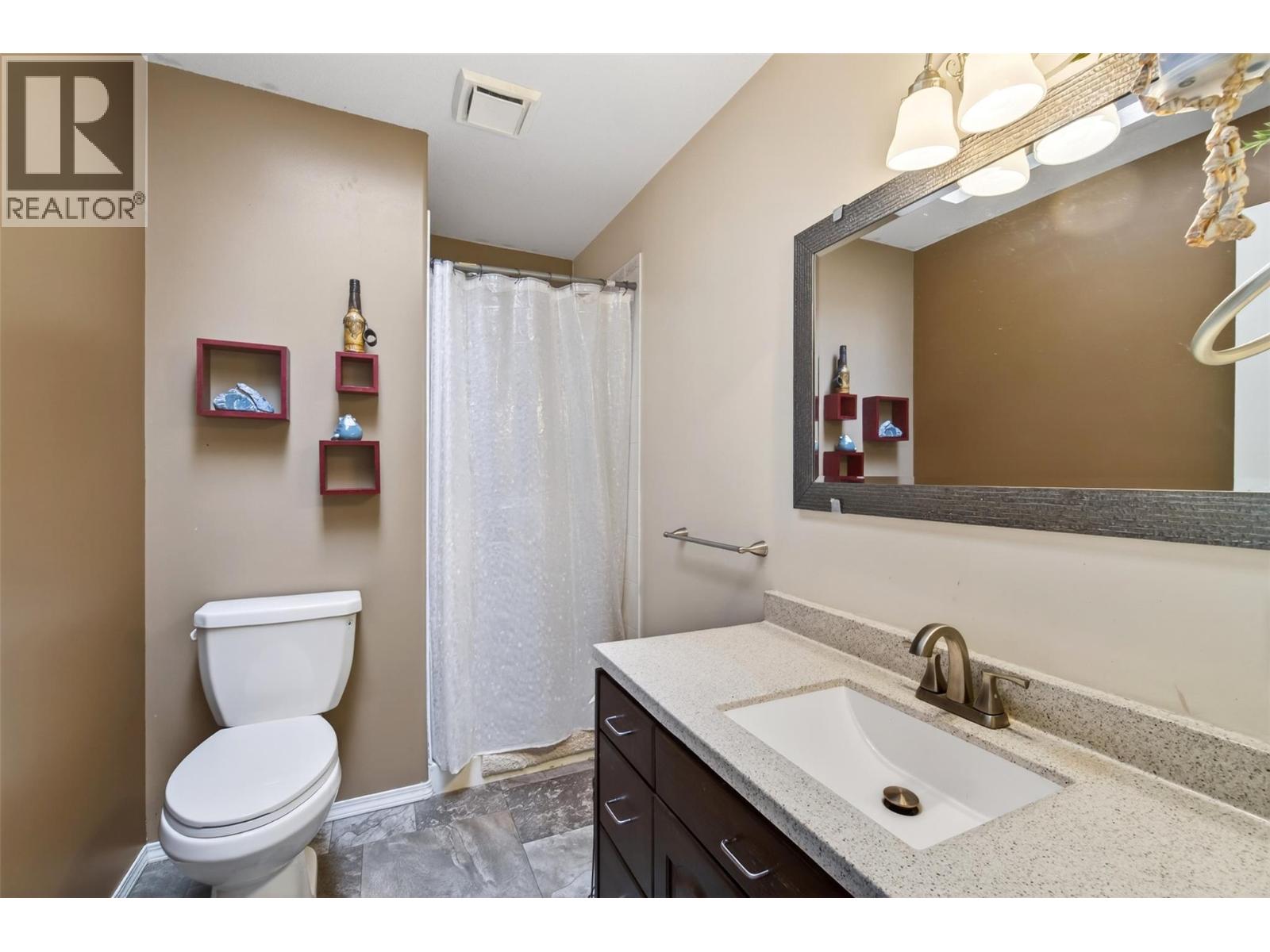 2190 1st Avenue Se, Salmon Arm, British Columbia  V1E 1K1 - Photo 36 - 10383638