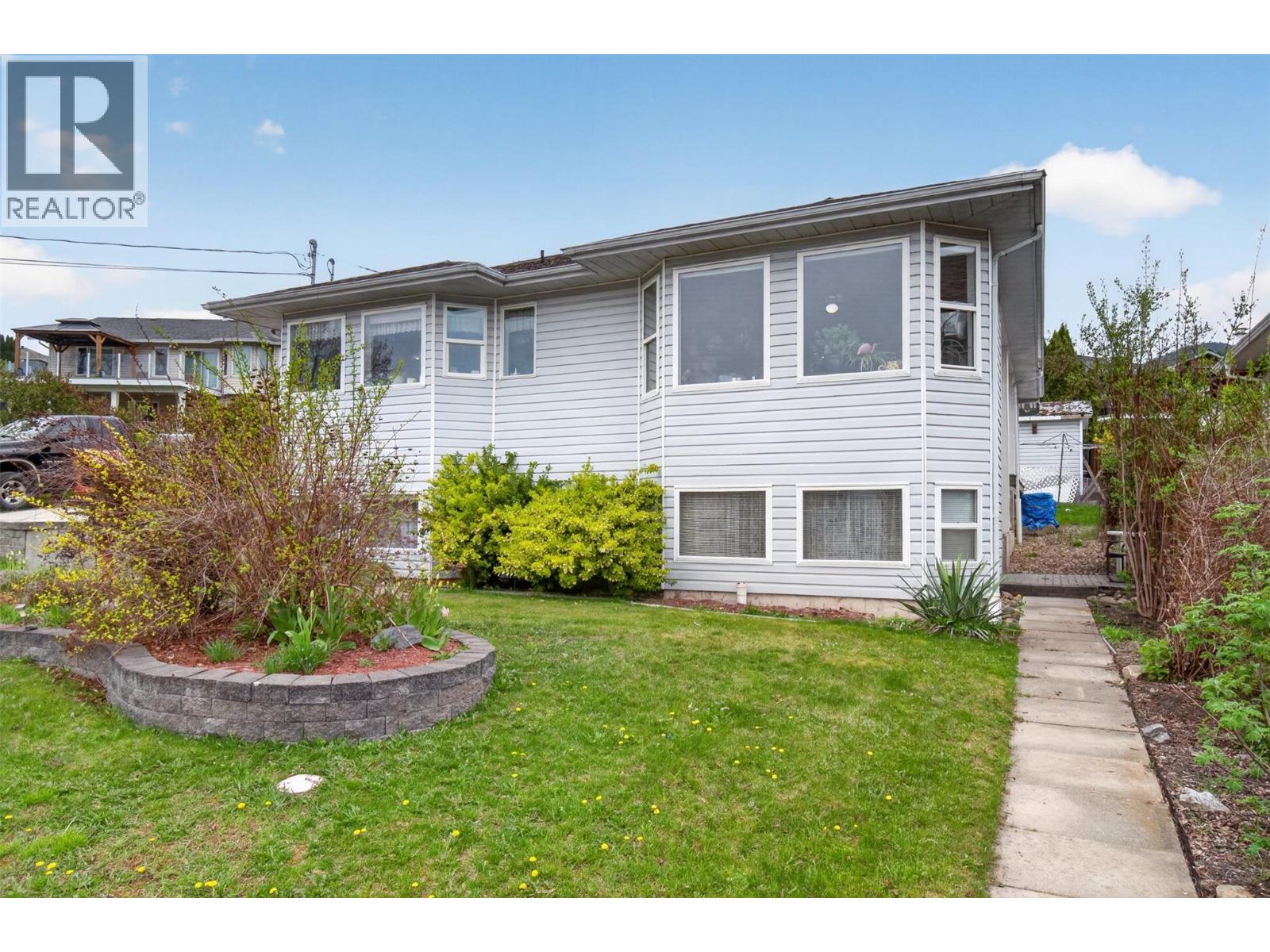 2190 1st Avenue Se, Salmon Arm, British Columbia  V1E 1K1 - Photo 45 - 10383638
