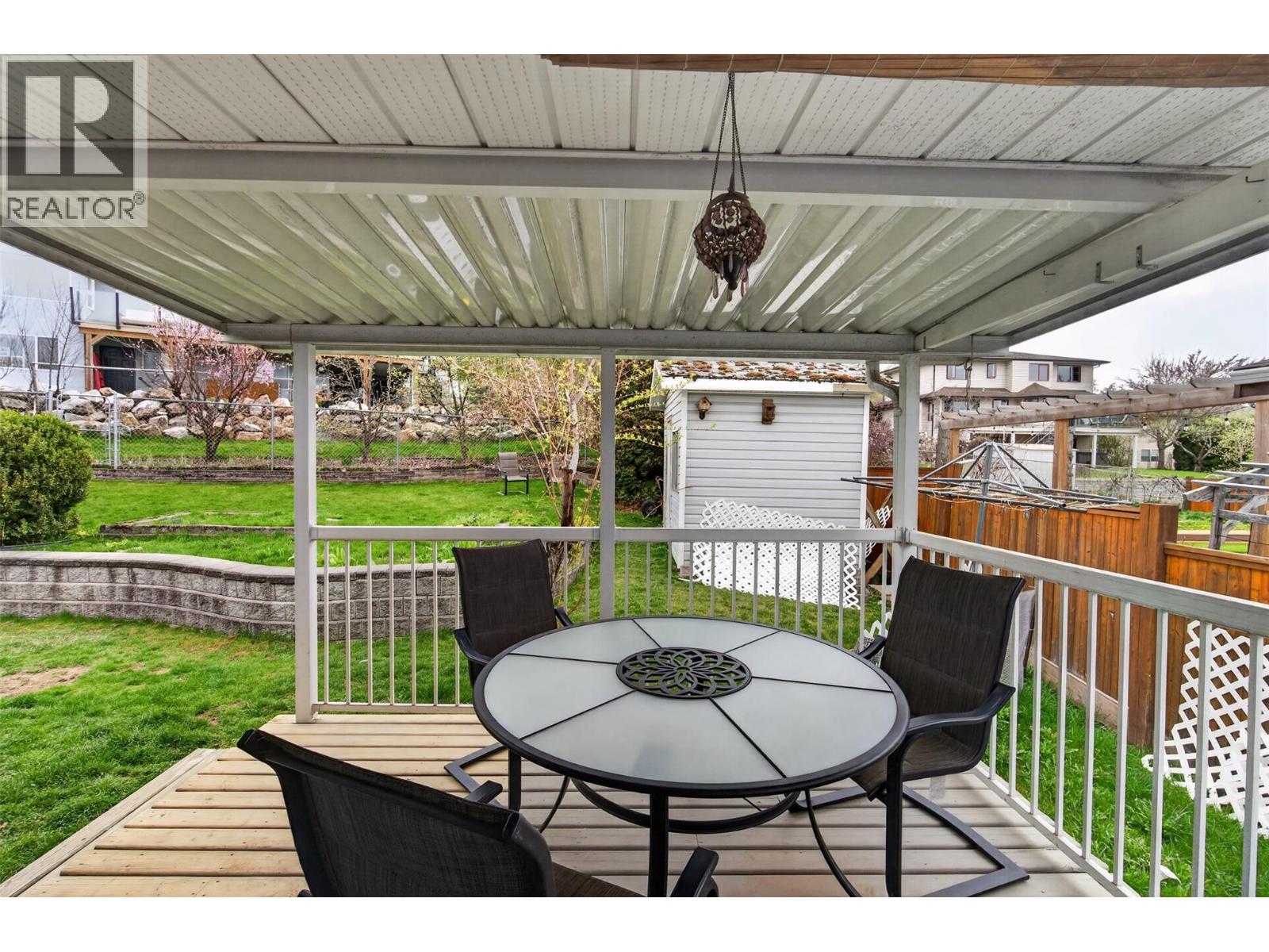 2190 1st Avenue Se, Salmon Arm, British Columbia  V1E 1K1 - Photo 62 - 10383638