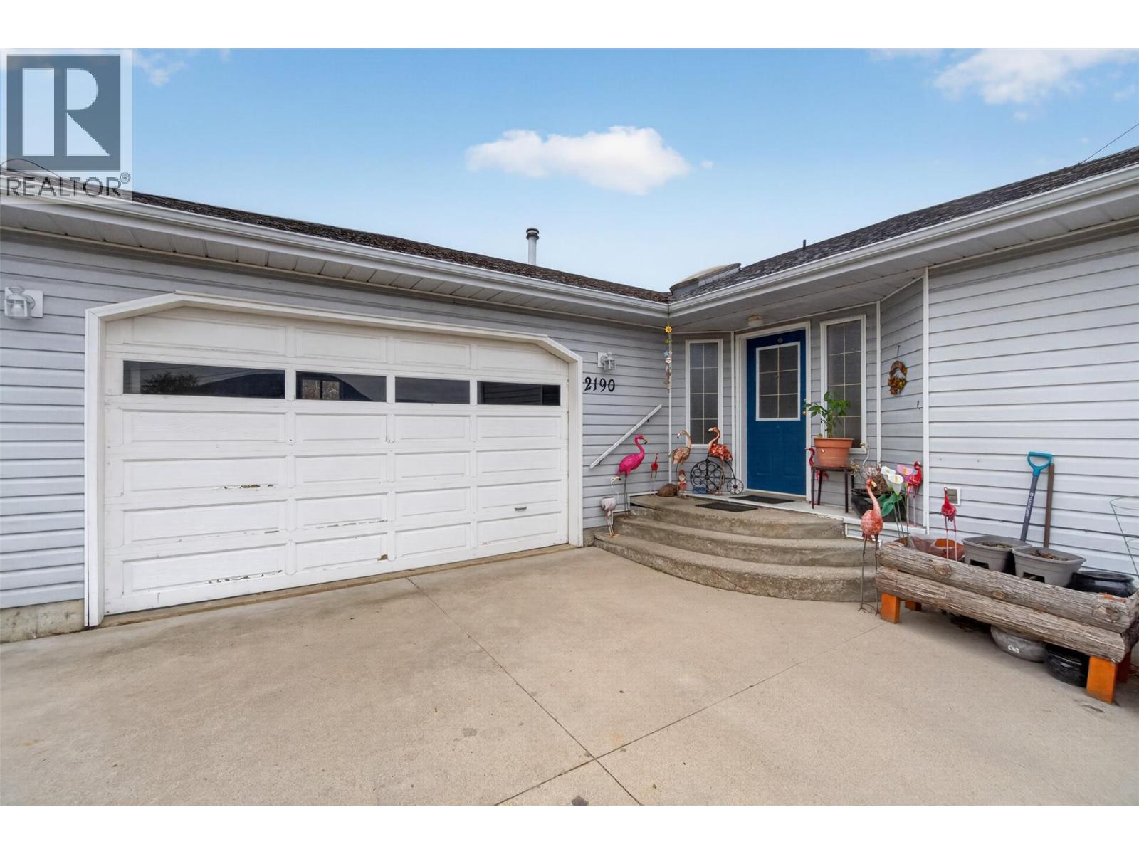 2190 1st Avenue Se, Salmon Arm, British Columbia  V1E 1K1 - Photo 64 - 10383638