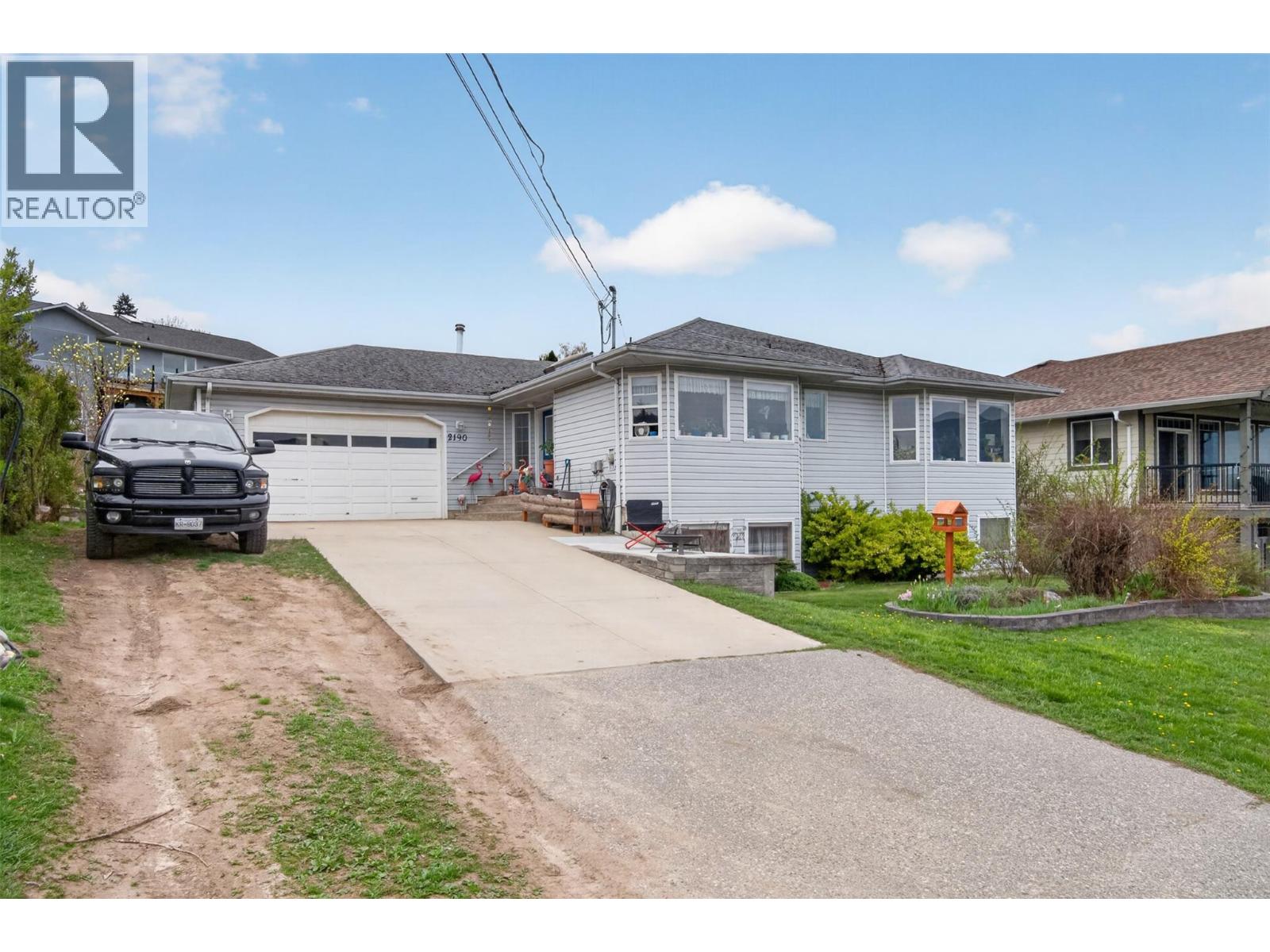 2190 1st Avenue Se, Salmon Arm, British Columbia  V1E 1K1 - Photo 65 - 10383638