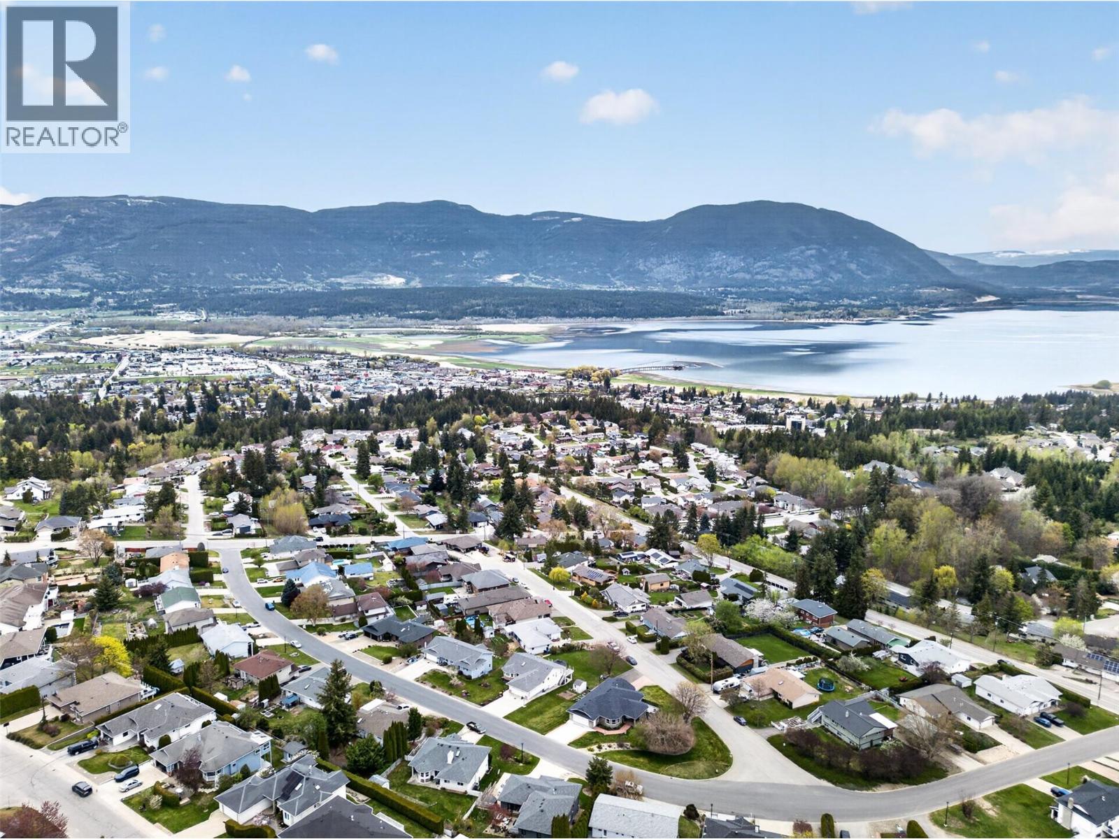 2190 1st Avenue Se, Salmon Arm, British Columbia  V1E 1K1 - Photo 69 - 10383638