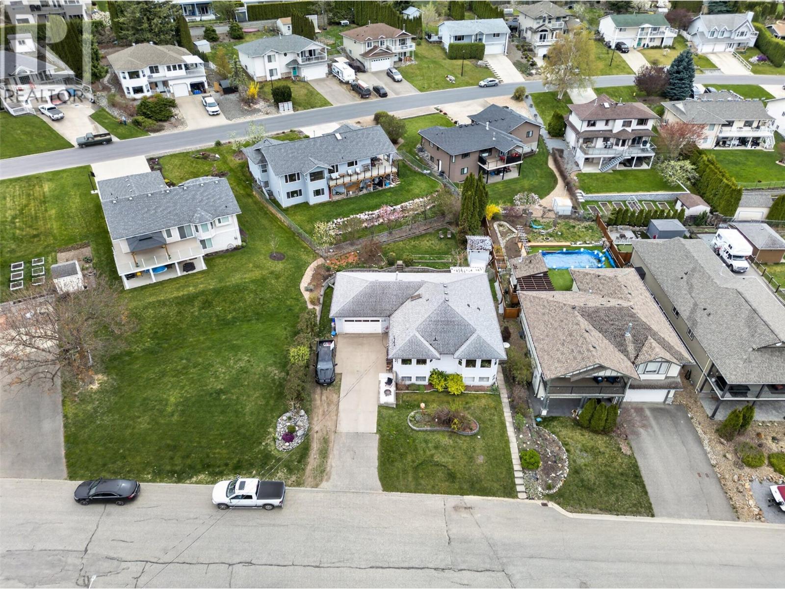 2190 1st Avenue Se, Salmon Arm, British Columbia  V1E 1K1 - Photo 7 - 10383638