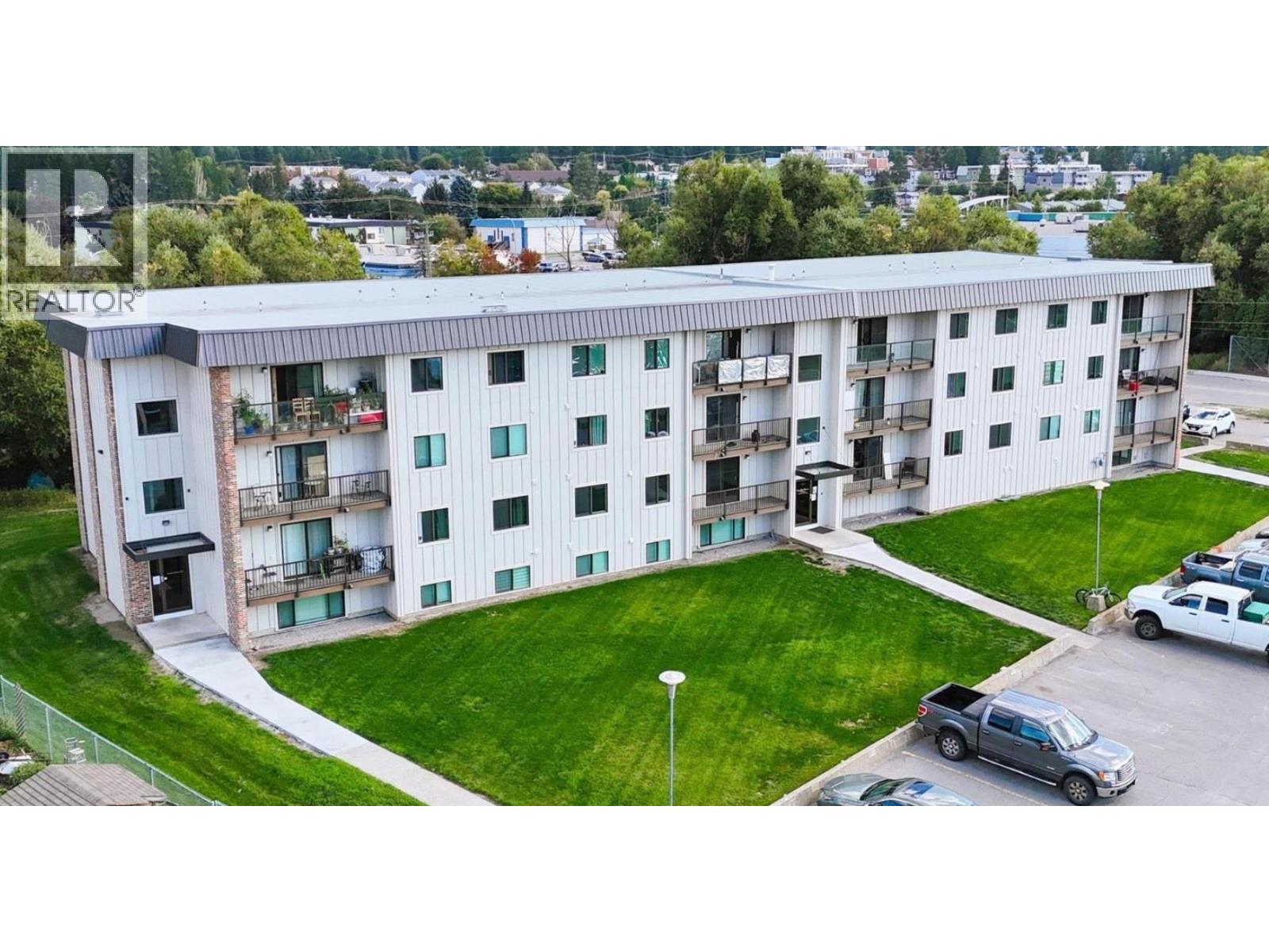 606 18th Avenue N Unit# 407, Cranbrook, British Columbia  V1C 5M1 - Photo 1 - 10384550