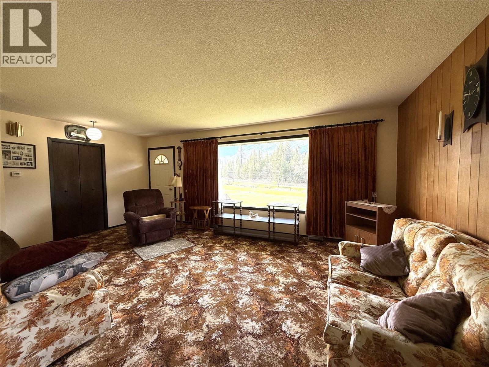 6915 Kimoff Road, Appledale, British Columbia  V0G 2J0 - Photo 15 - 10384489