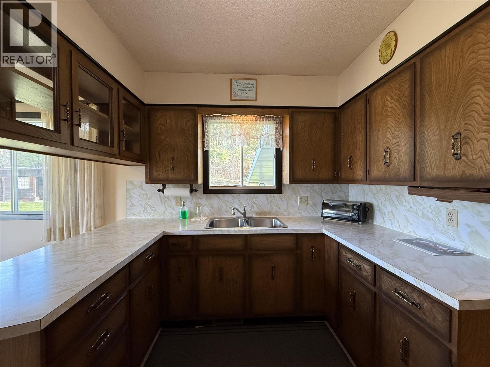 6915 Kimoff Road, Appledale, British Columbia  V0G 2J0 - Photo 19 - 10384489