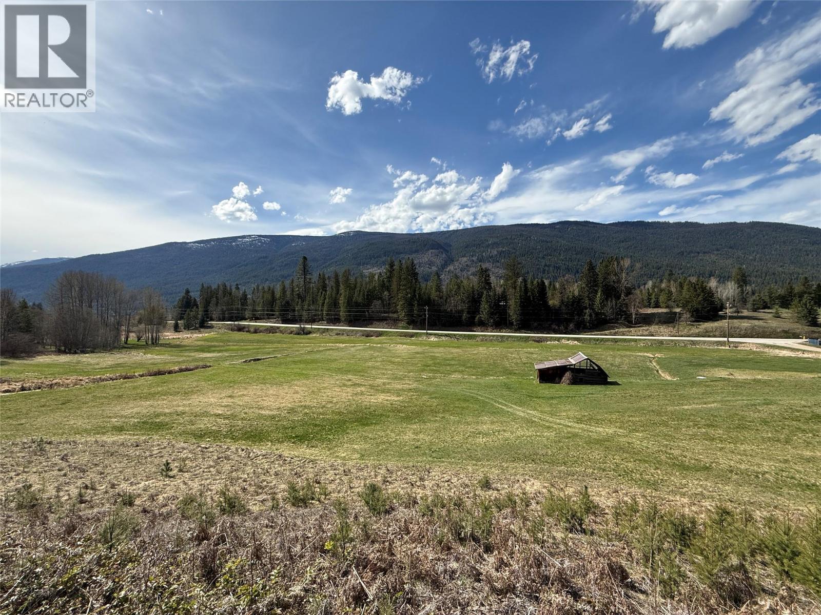 6915 Kimoff Road, Appledale, British Columbia  V0G 2J0 - Photo 4 - 10384489